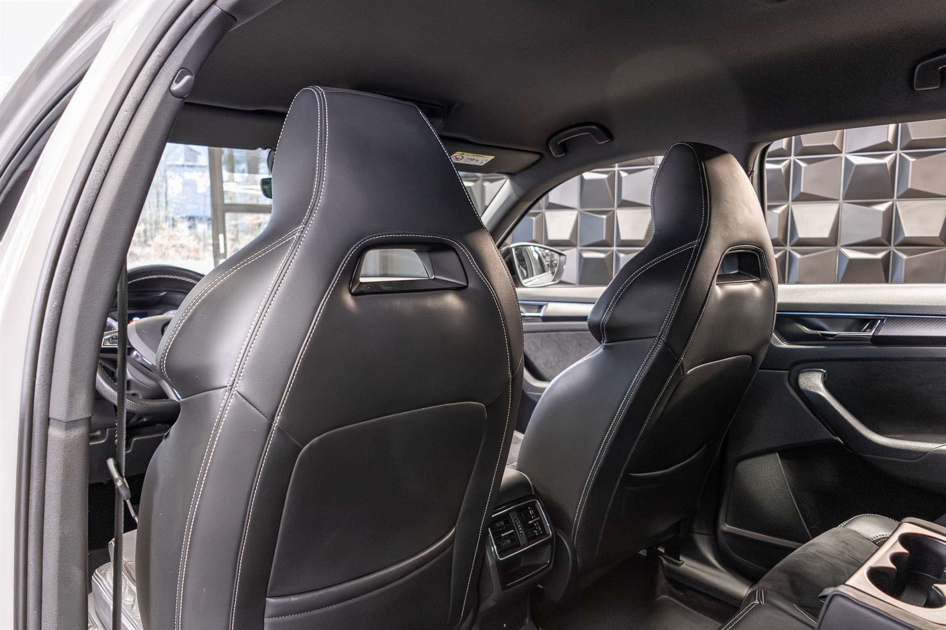 SKODA Kodiaq 2.0 TDI CR Sport Line 4x4 DSG-image-20