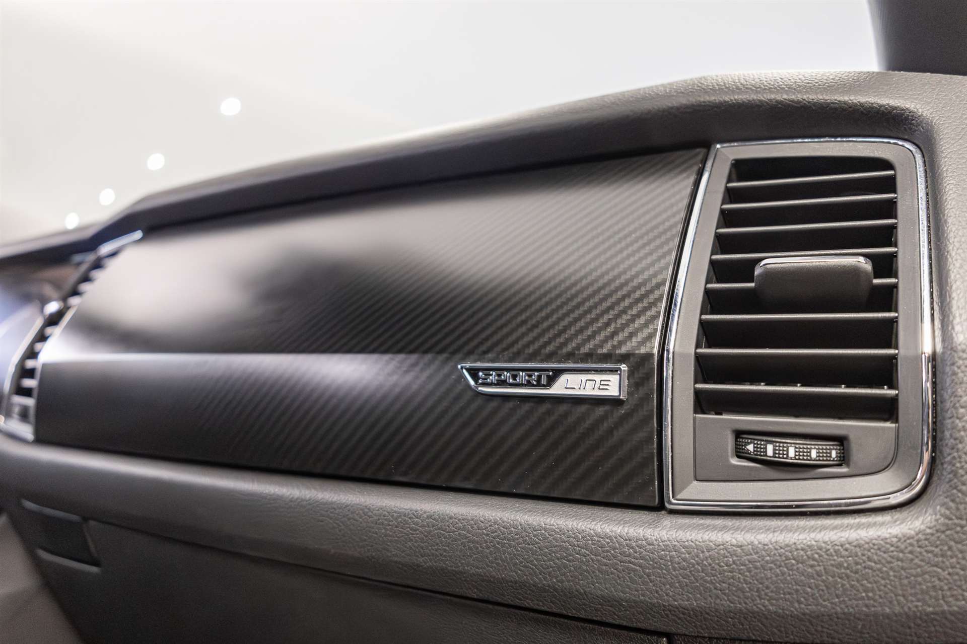 SKODA Kodiaq 2.0 TDI CR Sport Line 4x4 DSG-image-19