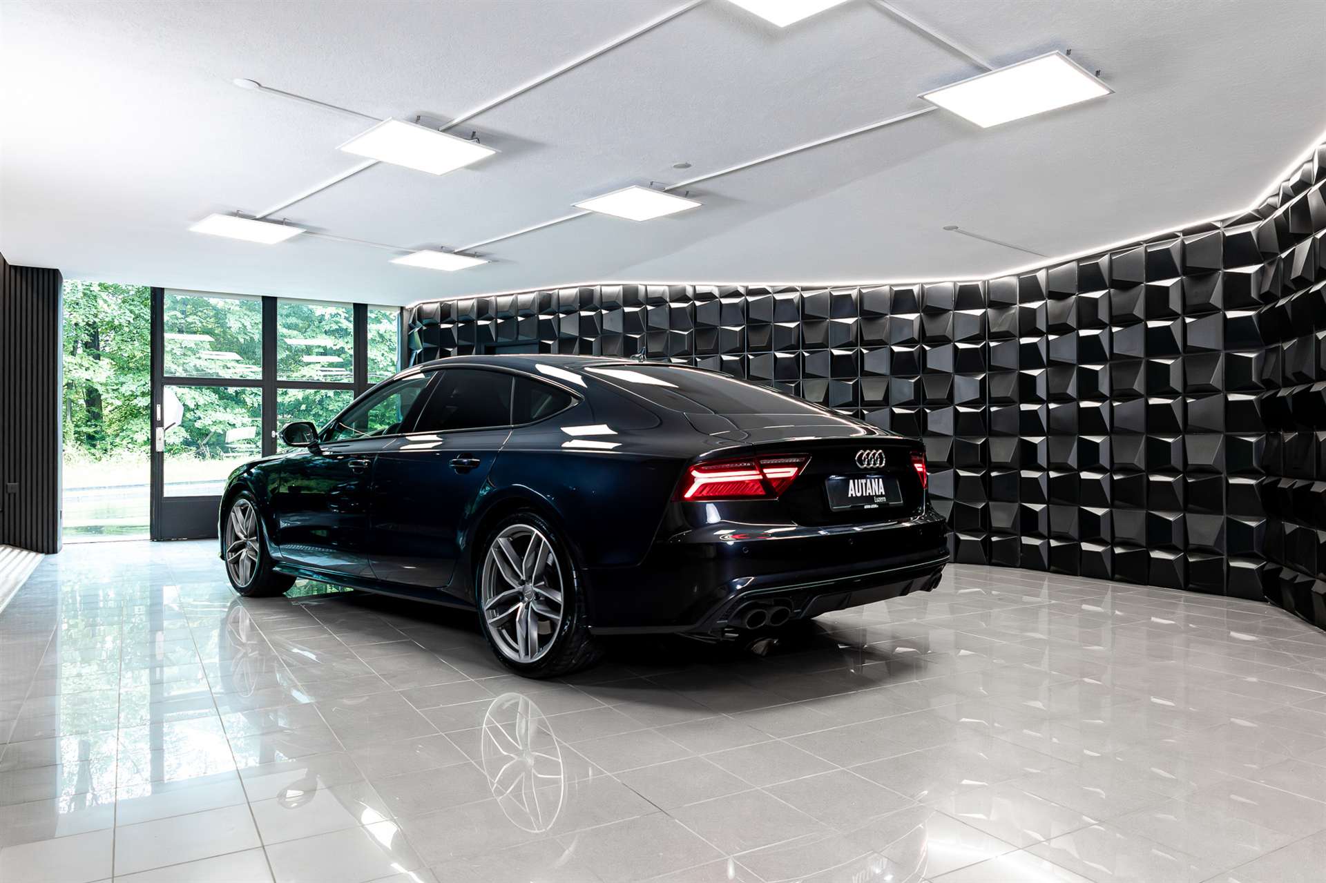 AUDI S7 Sportback 4.0 TFSI V8 quattro S-tronic-image-2