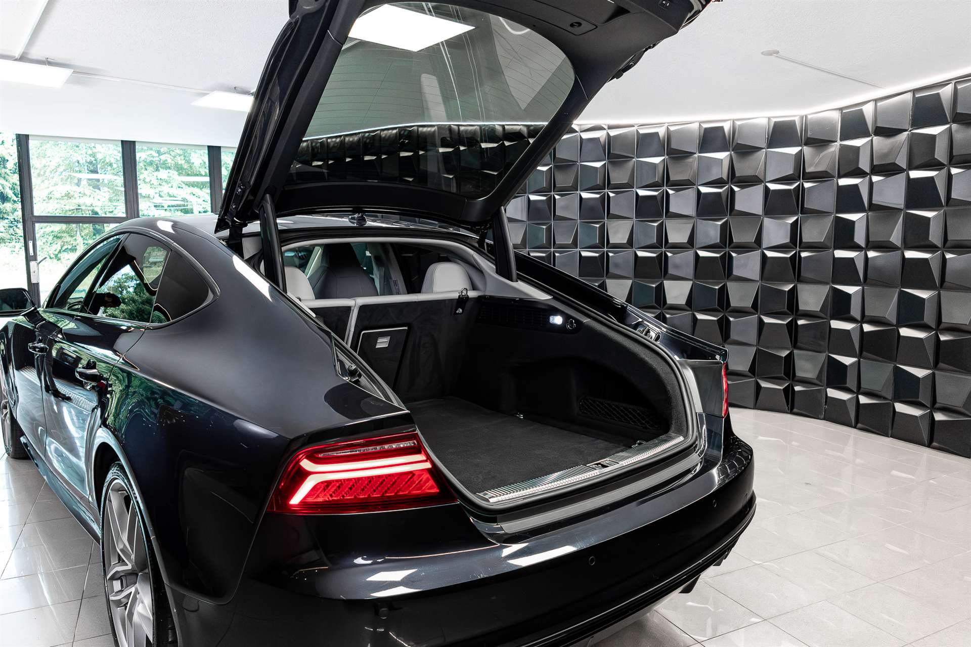 AUDI S7 Sportback 4.0 TFSI V8 quattro S-tronic-image-26