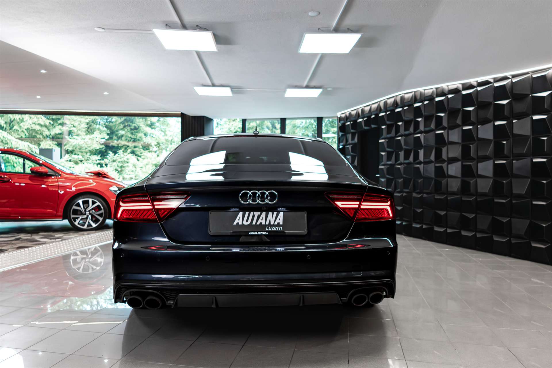 AUDI S7 Sportback 4.0 TFSI V8 quattro S-tronic-image-4