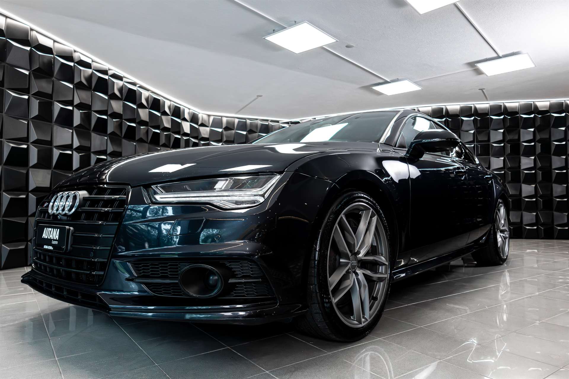 AUDI S7 Sportback 4.0 TFSI V8 quattro S-tronic-image-27
