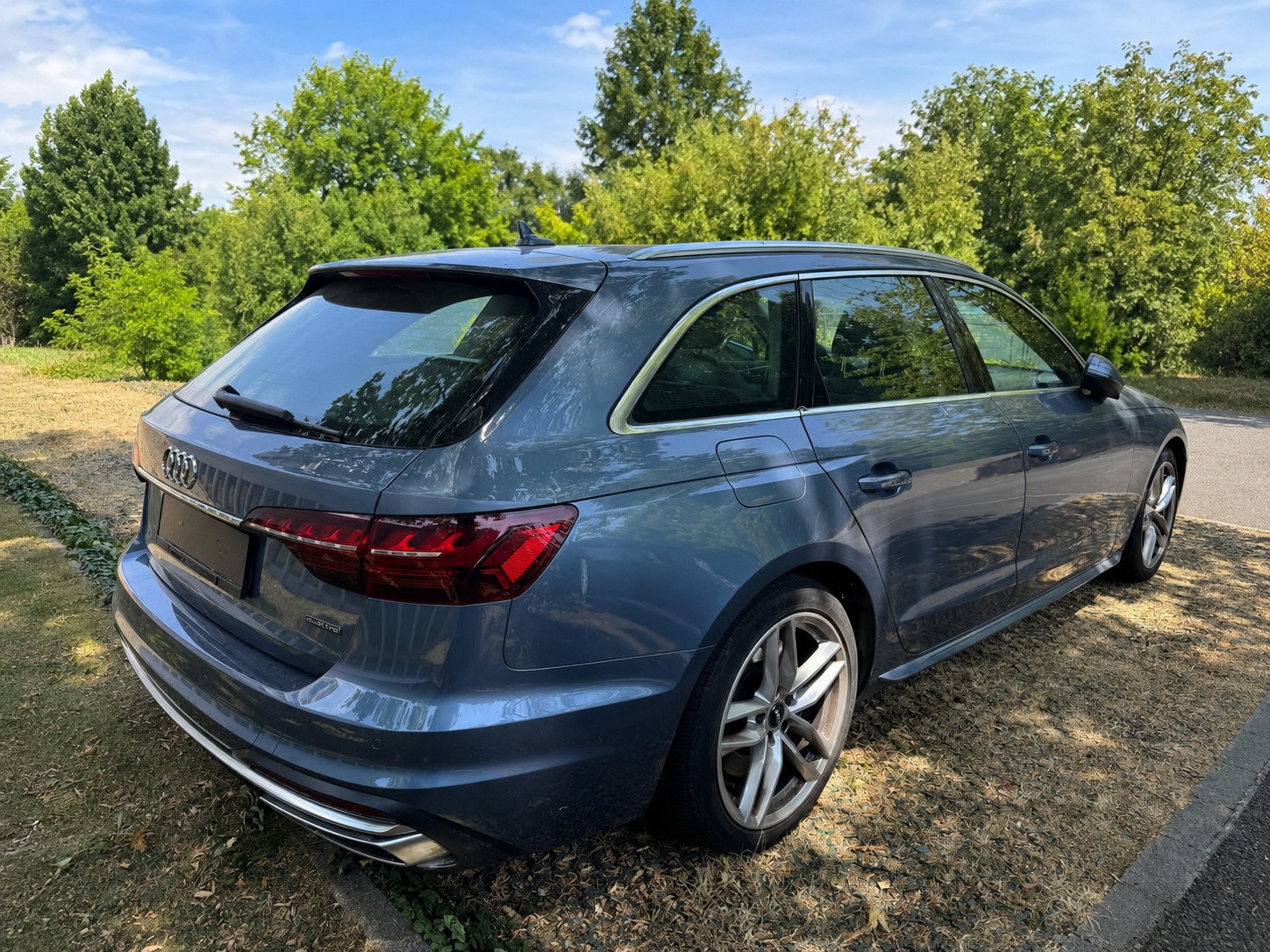 AUDI 2.0 45 TFSI quattro S-Tronic-image-1