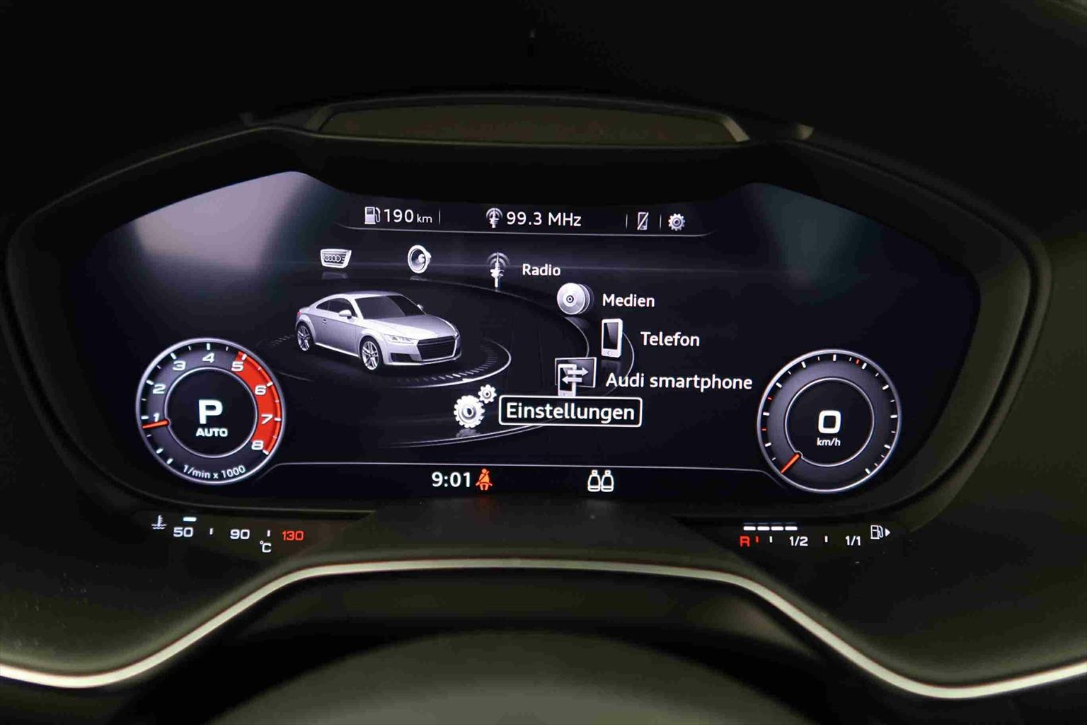 AUDI TT Coupé TTRS quattro S-tronic-image-11
