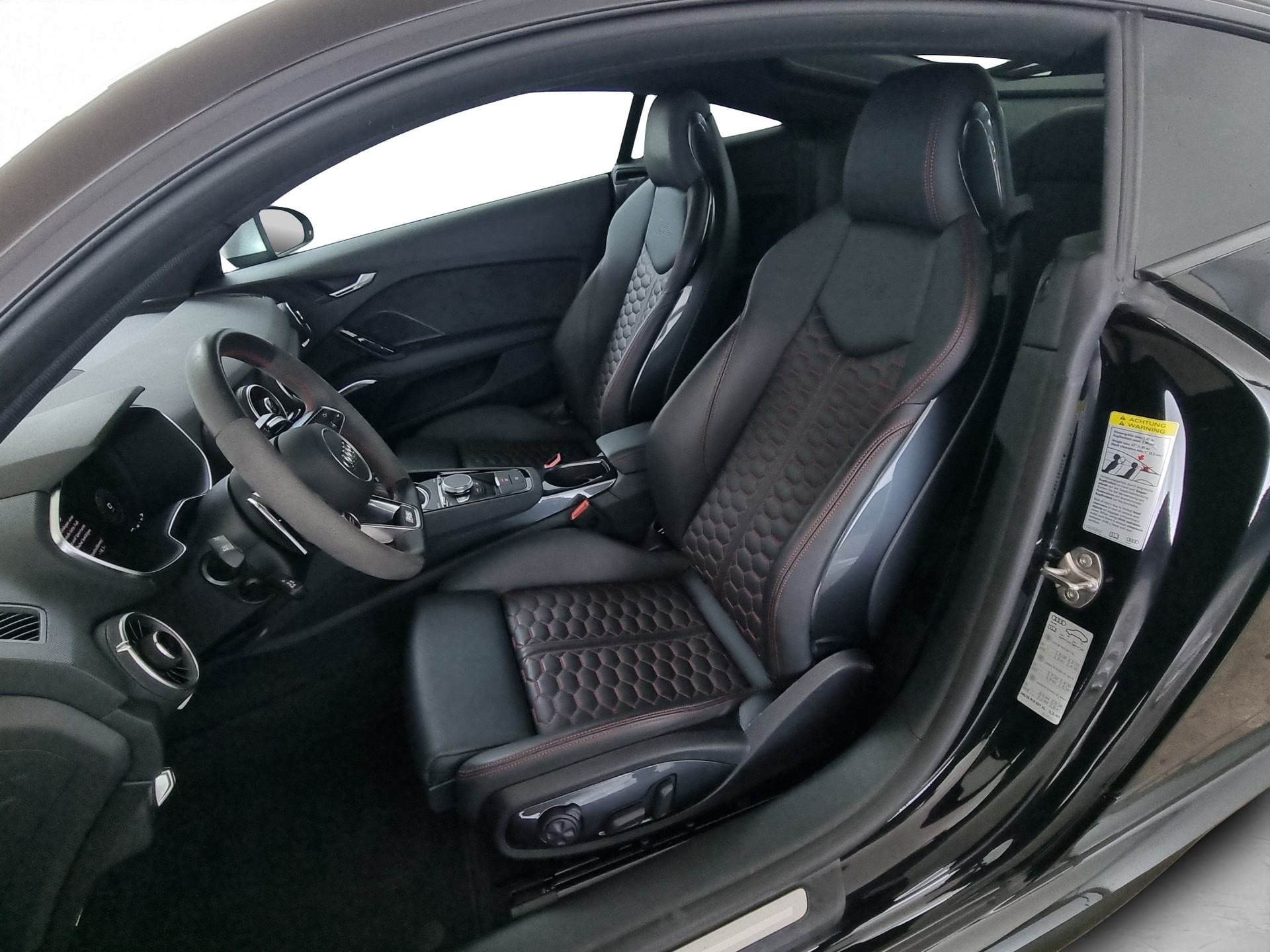 AUDI TT Coupé TTRS quattro S-tronic-image-5