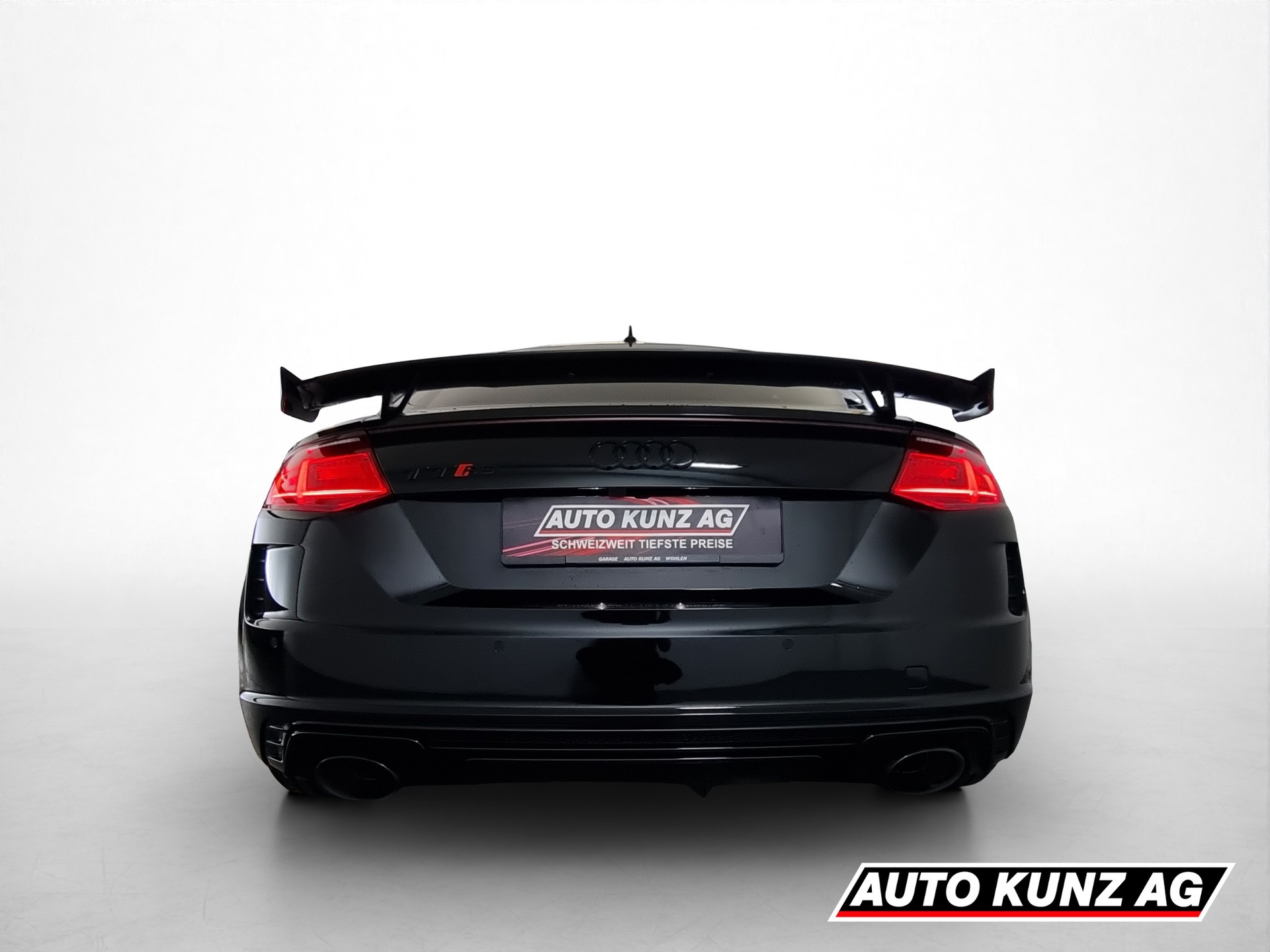 AUDI TT Coupé TTRS quattro S-tronic-image-4