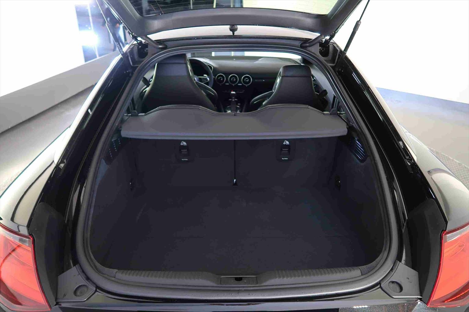 AUDI TT Coupé TTRS quattro S-tronic-image-7