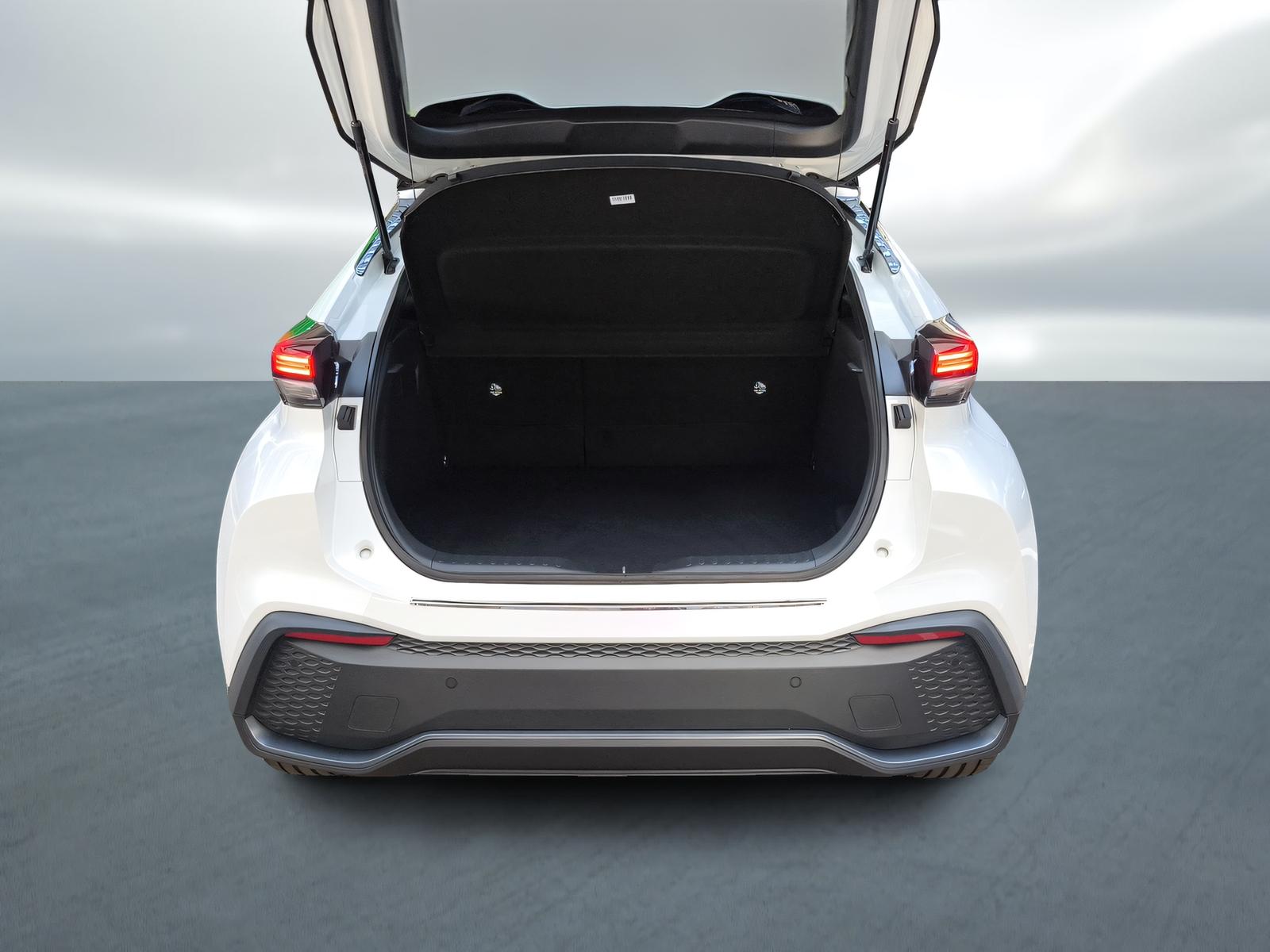 TOYOTA C-HR 2.0 PHEV Swiss Edition-image-15