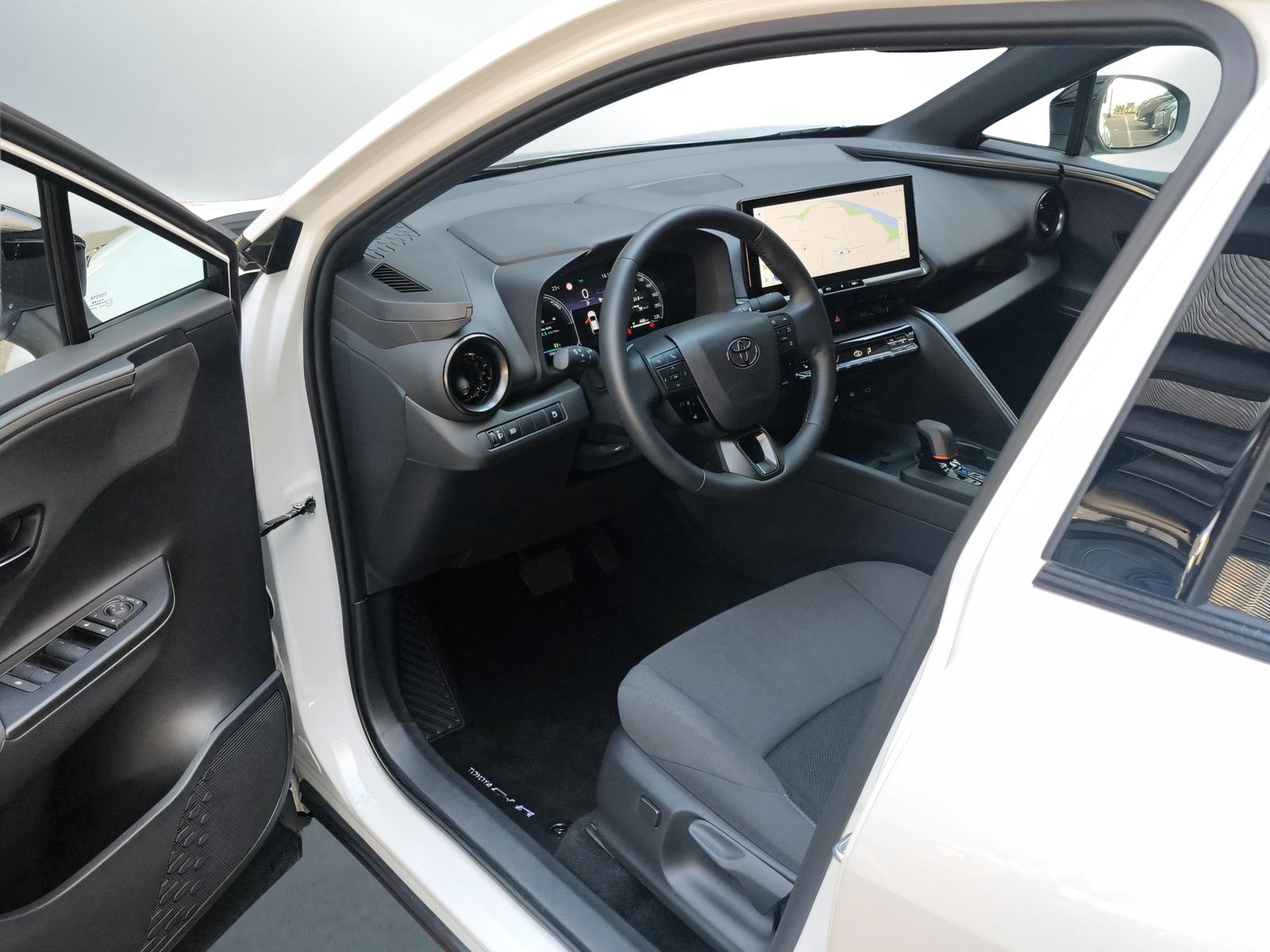 TOYOTA C-HR 2.0 PHEV Swiss Edition-image-16