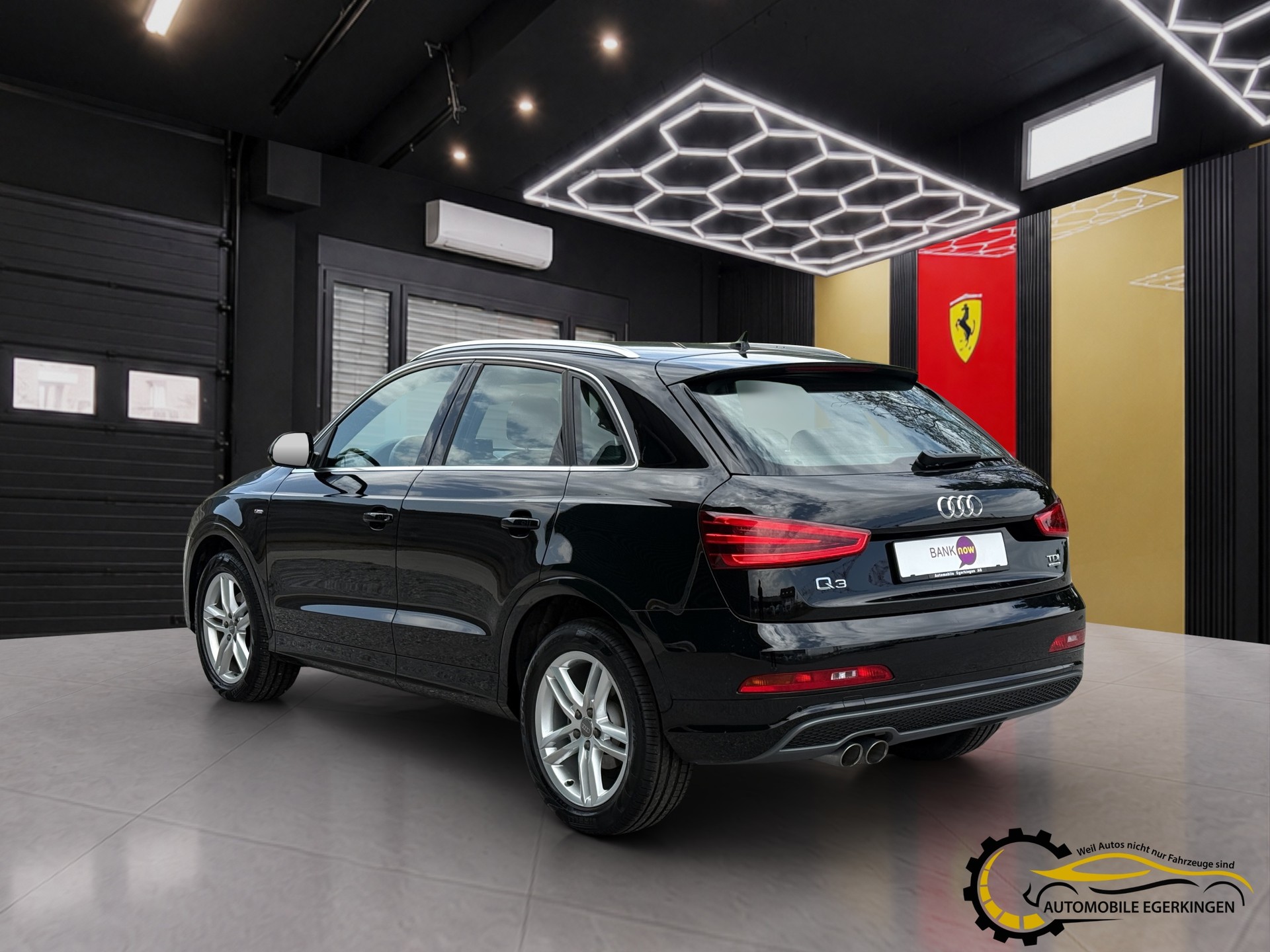 AUDI Q3 2.0 TDI 177 S-Line quattro S-Tronic-image-6