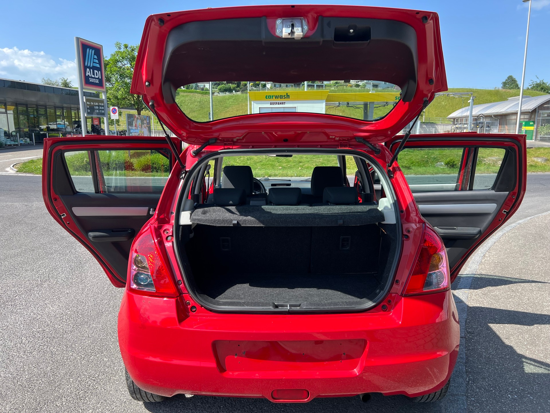 SUZUKI Swift 1.3i 16V GL Top-image-11