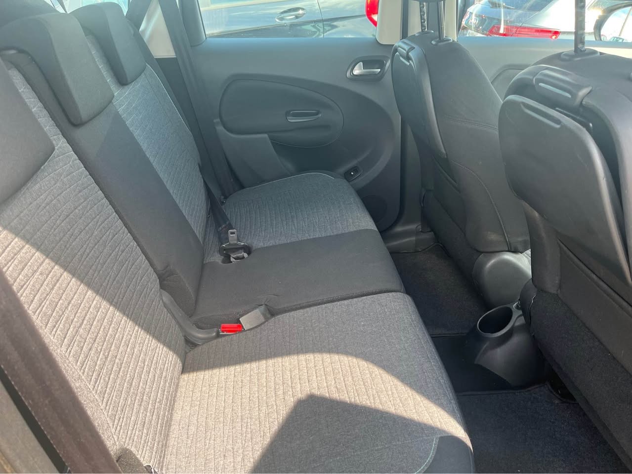 CITROEN C3 Picasso 1.2 Pure Tech Black Top-image-10
