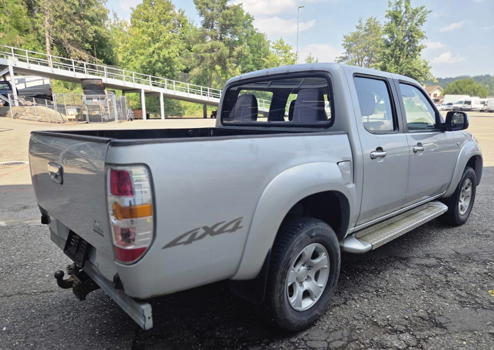 MAZDA BT-50 2.5 CD Tornado 4x4-image-4