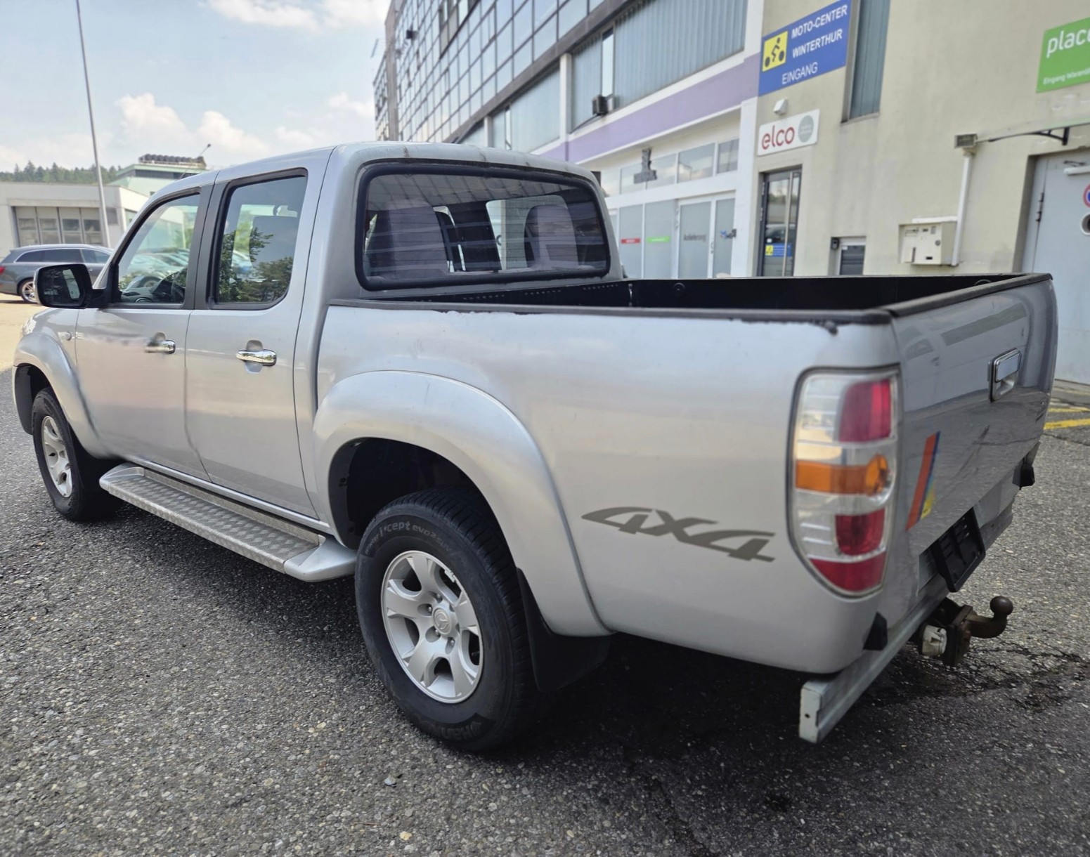MAZDA BT-50 2.5 CD Tornado 4x4-image-3