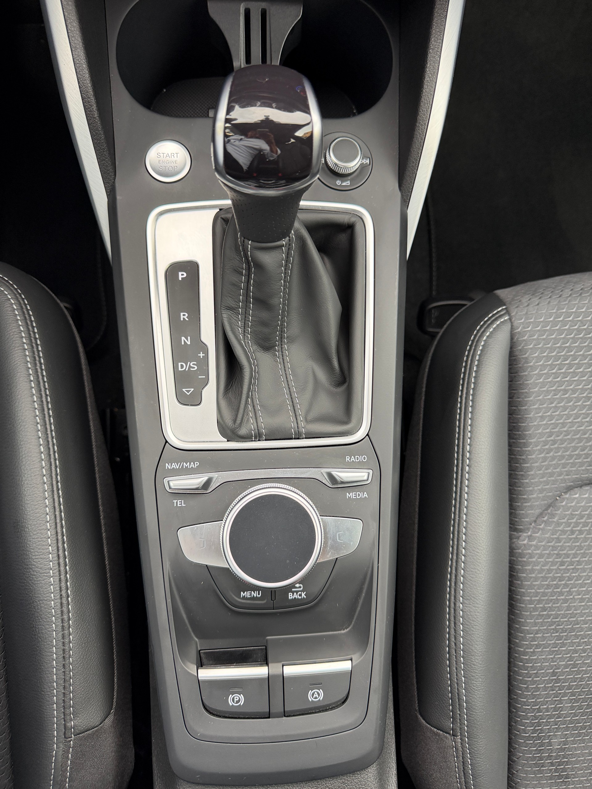 AUDI Q2 35 TFSI S line S-tronic-image-24