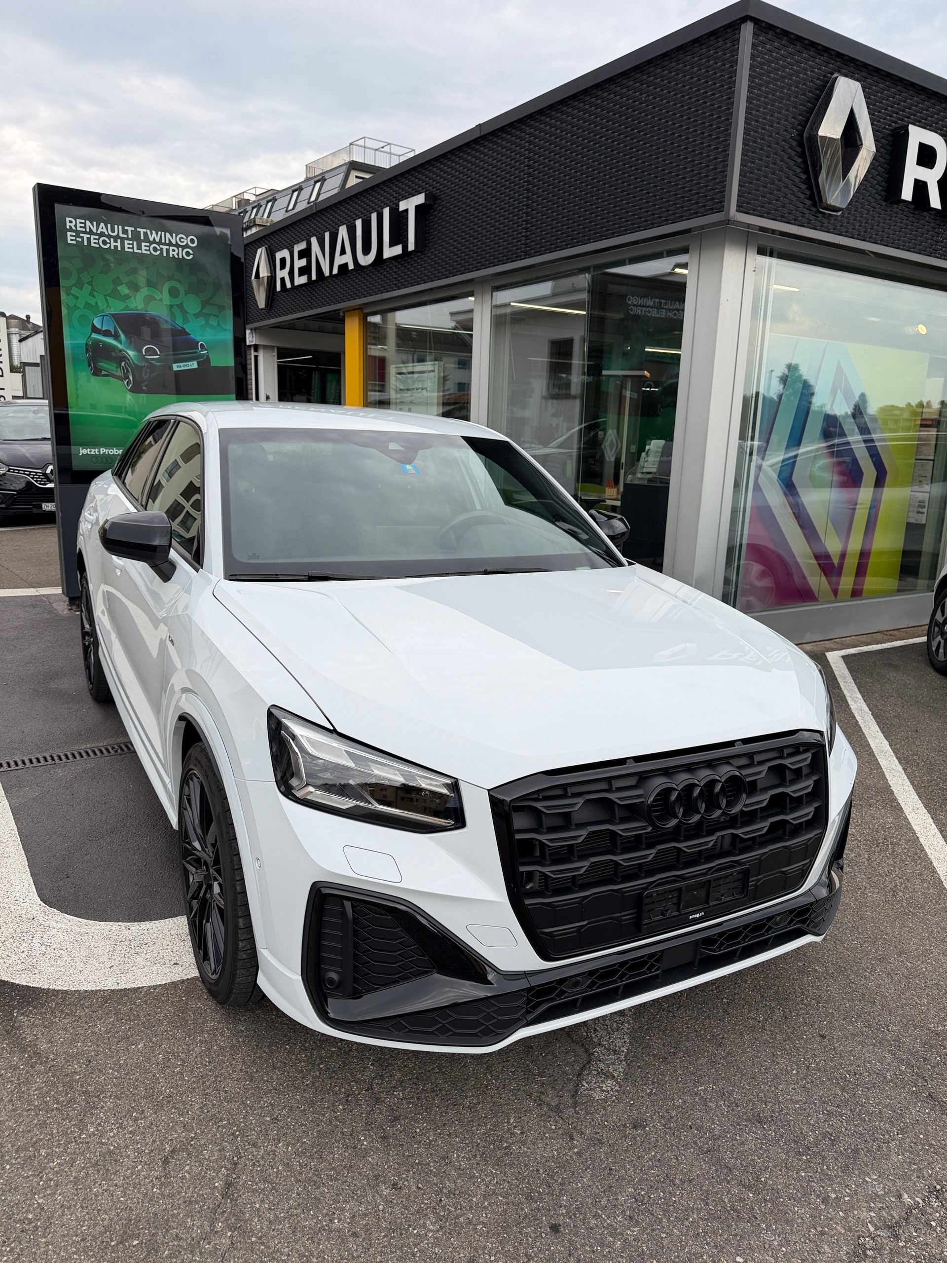 AUDI Q2 35 TFSI S line S-tronic