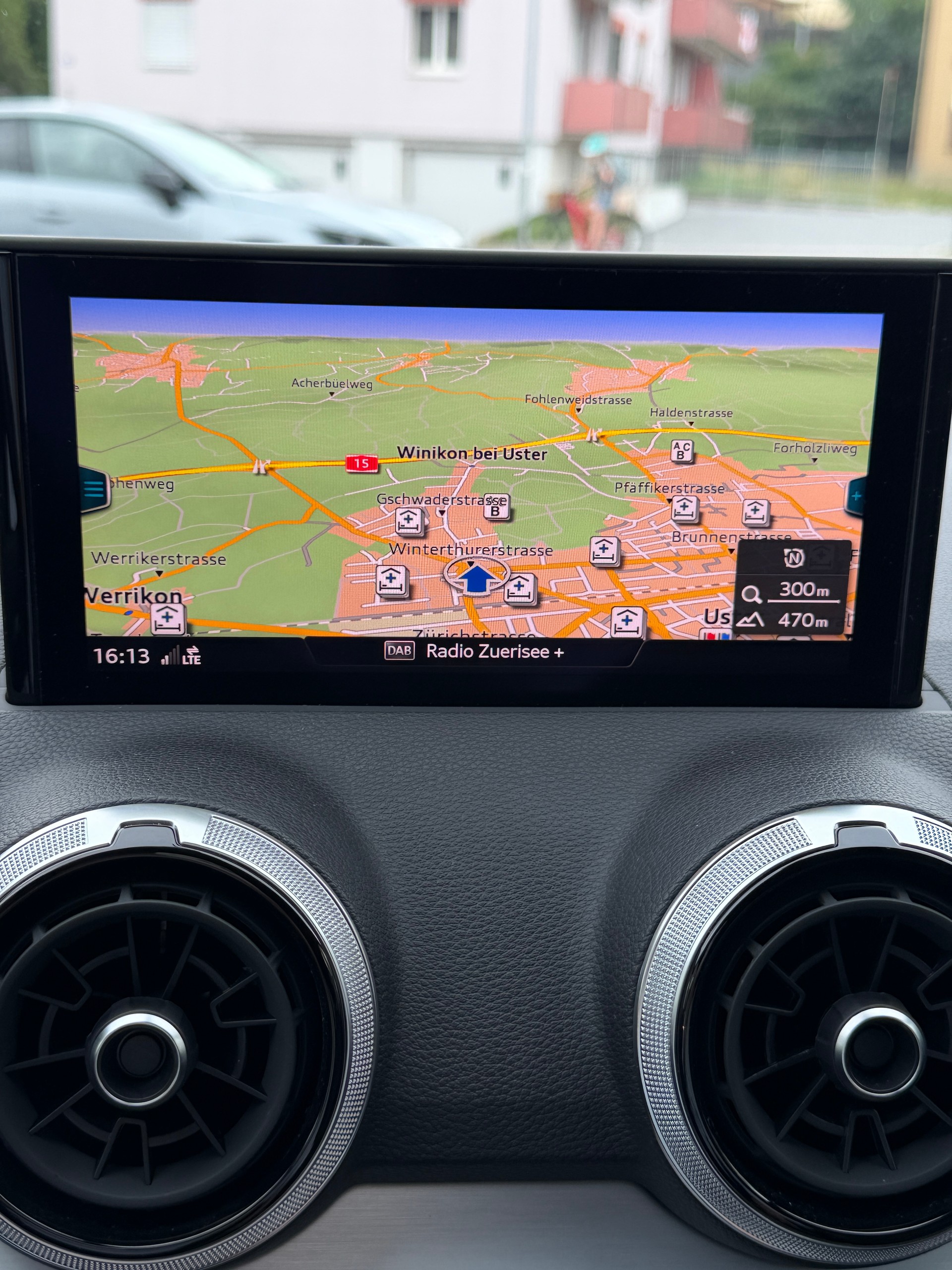 AUDI Q2 35 TFSI S line S-tronic-image-22