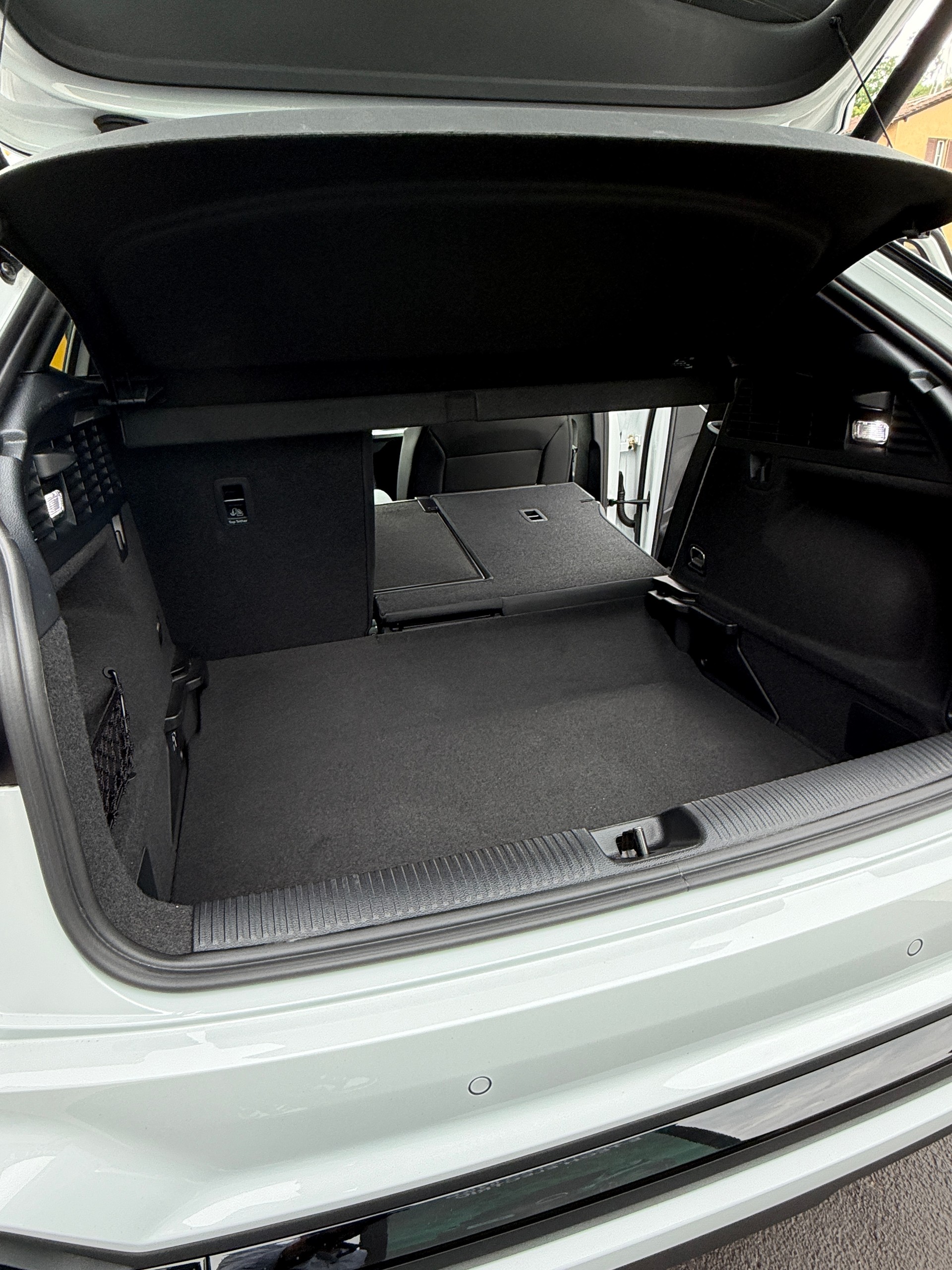AUDI Q2 35 TFSI S line S-tronic-image-5