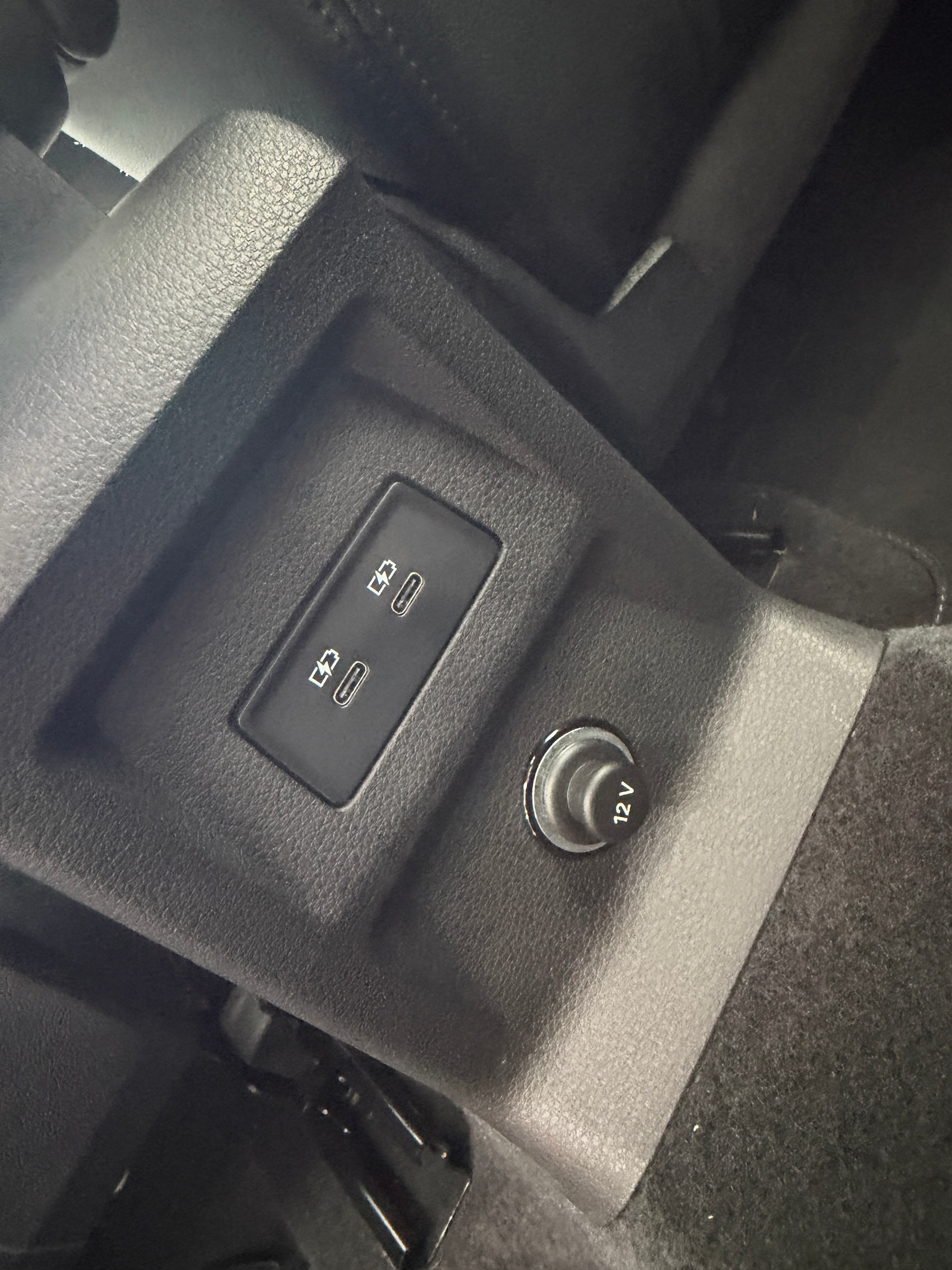 AUDI Q2 35 TFSI S line S-tronic-image-12