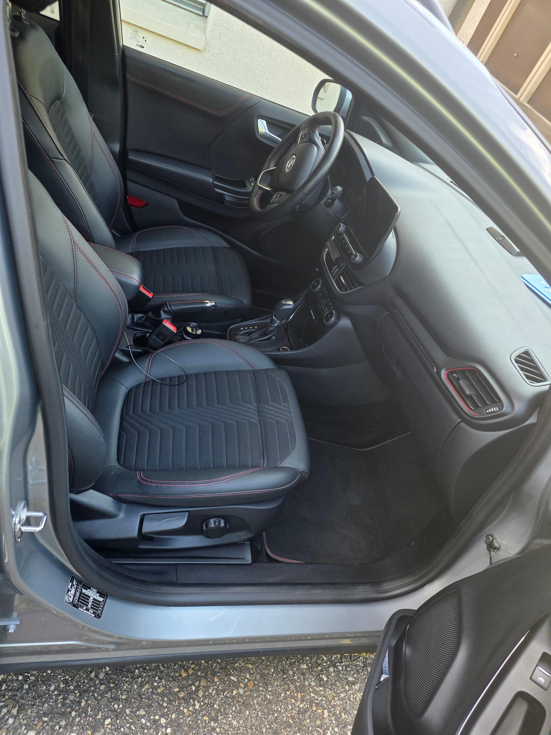 FORD 1.0 EcoB Hybrid125 ST-Line X Design-image-3
