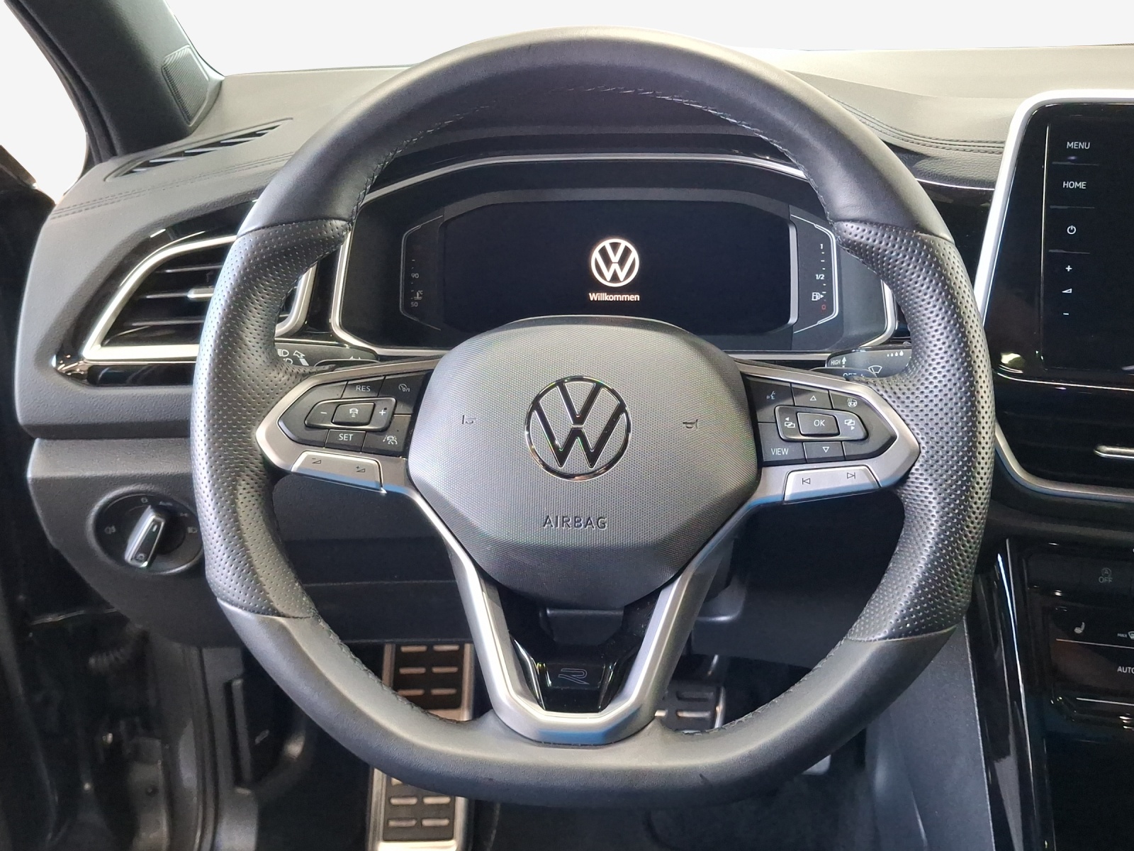 VW T-Roc 2.0 TSI R-Line DSG 4Motion-image-9