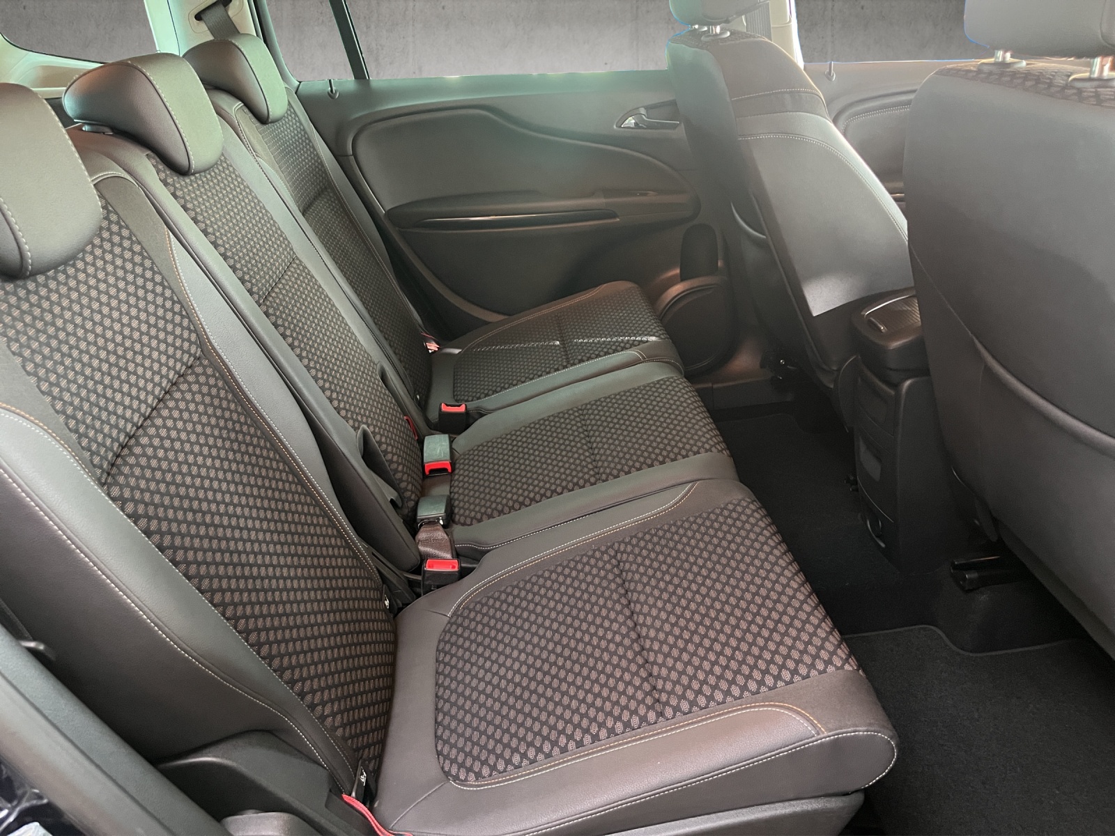 OPEL Zafira 1.6T eTEC Excellence-image-12