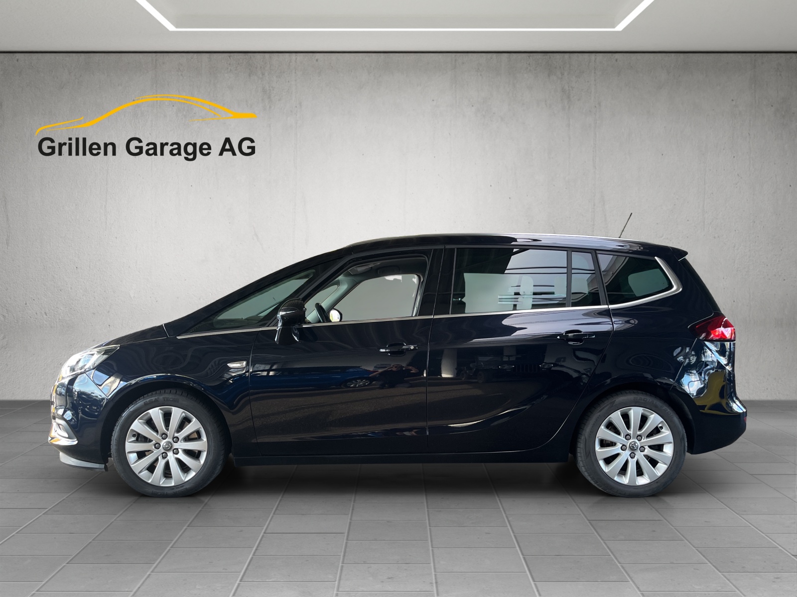 OPEL Zafira 1.6T eTEC Excellence-image-1