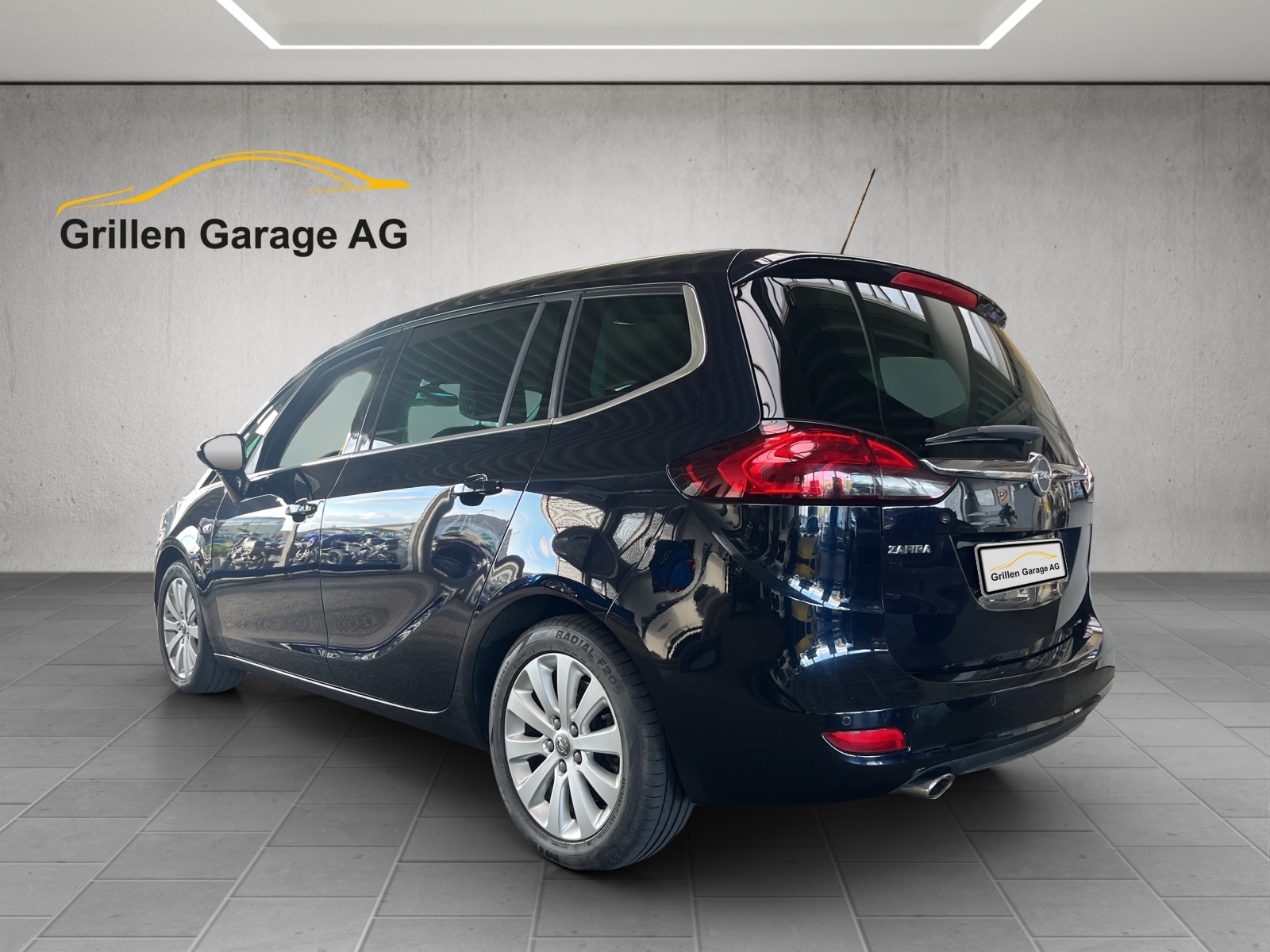 OPEL Zafira 1.6T eTEC Excellence-image-2