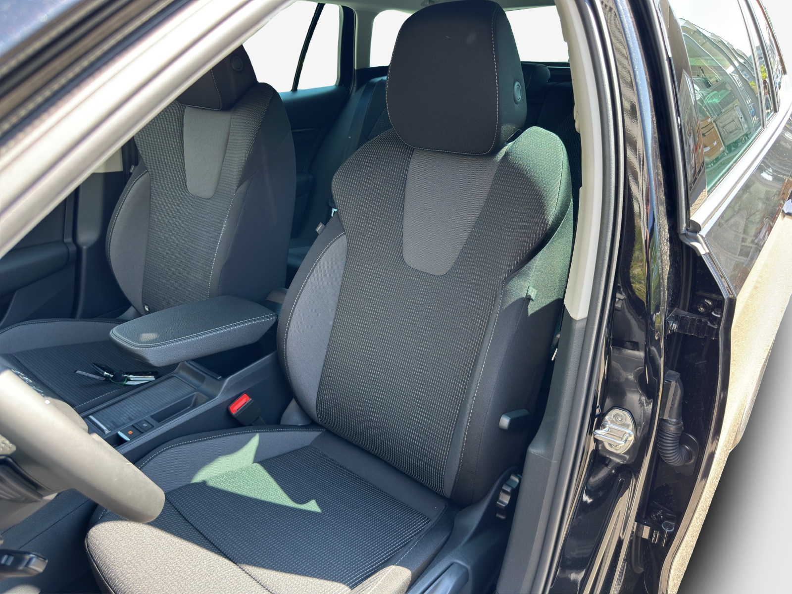 SKODA Octavia Combi 2.0 TDI DSG Selection-image-7
