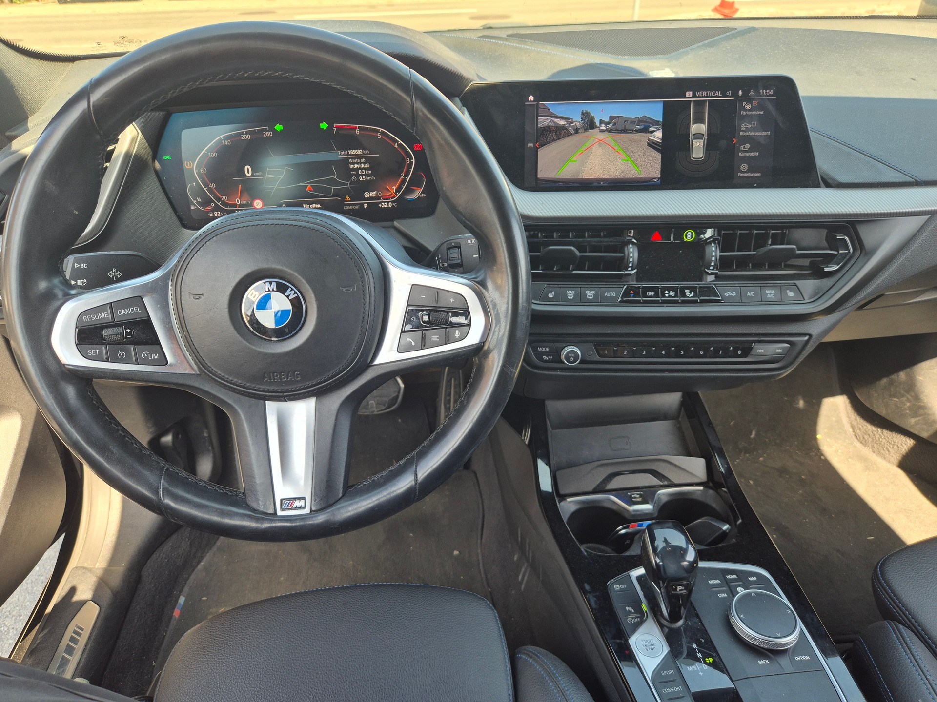 BMW 118 M-Packet MFK Automat Voll Ausstattung-image-9