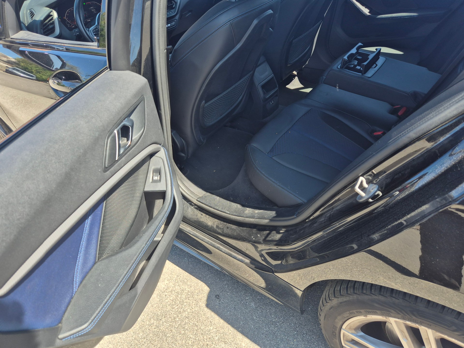 BMW 118 M-Packet MFK Automat Voll Ausstattung-image-10