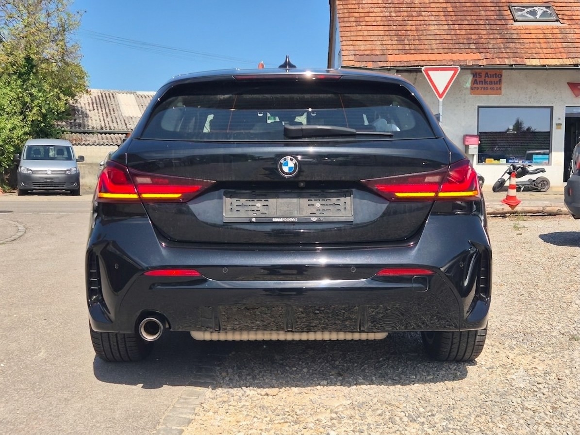 BMW 118 M-Packet MFK Automat Voll Ausstattung-image-4