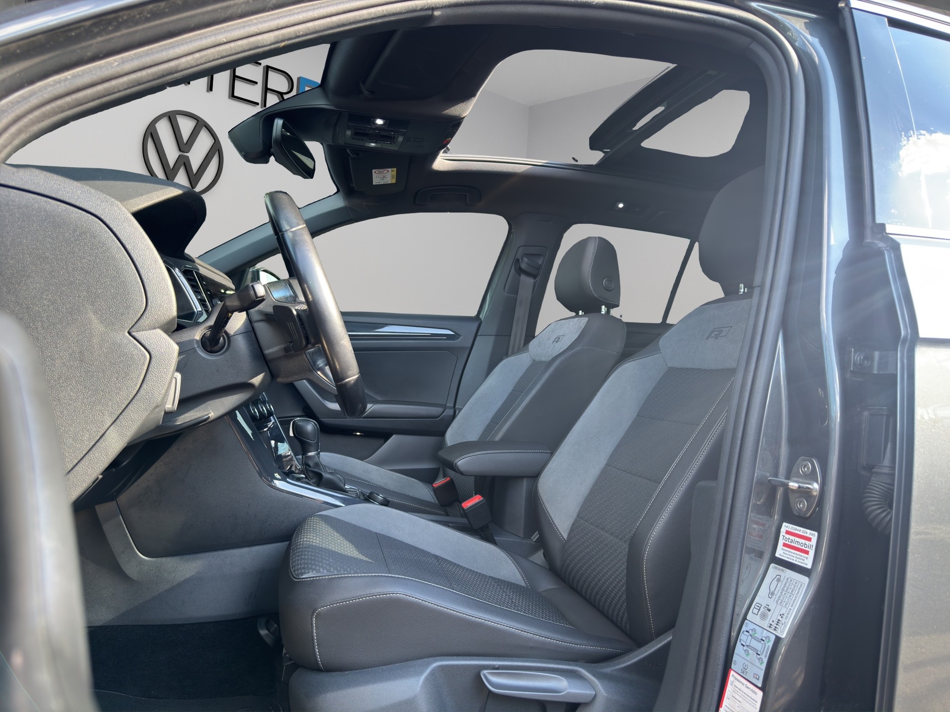 VW T-Roc 2.0 TSI Sport DSG 4Motion-image-8