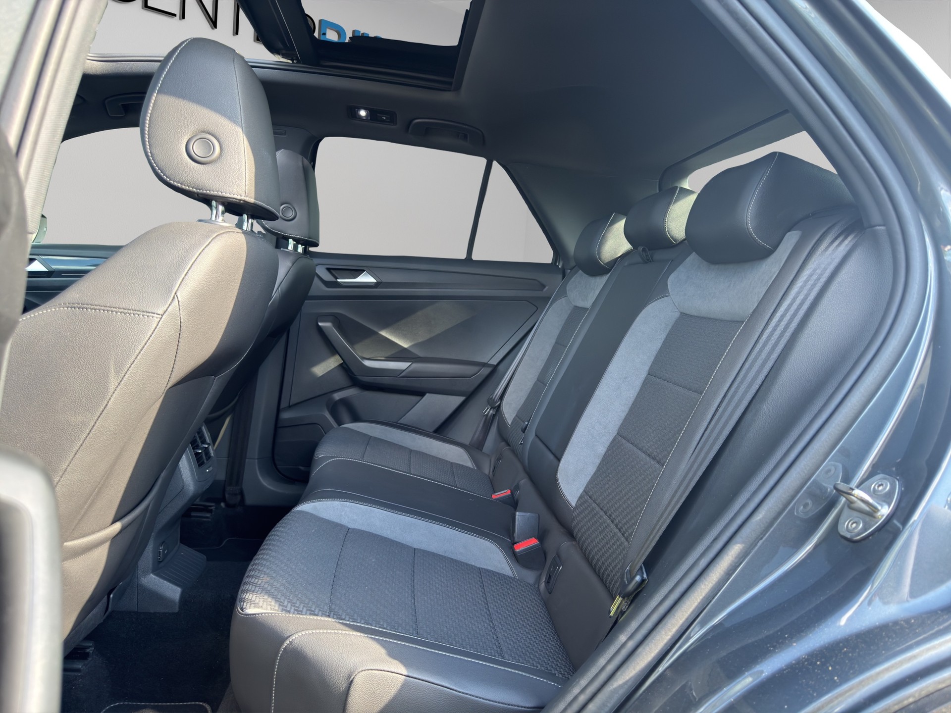 VW T-Roc 2.0 TSI Sport DSG 4Motion-image-10