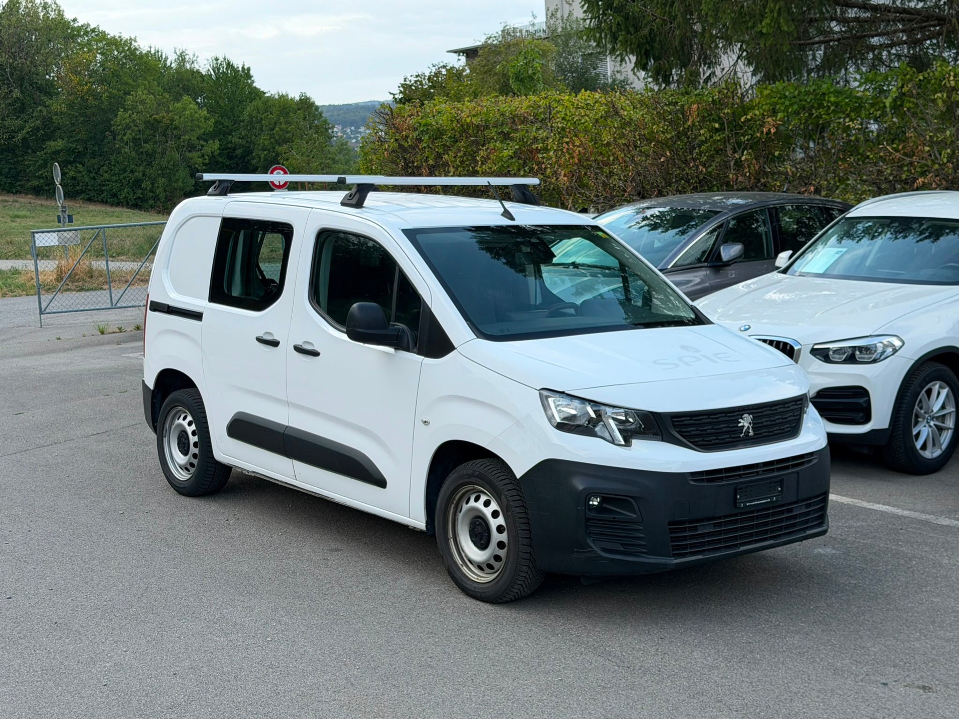 PEUGEOT Partner 1.2 Pure Tech s/s Premium EAT8 650kg-image-0