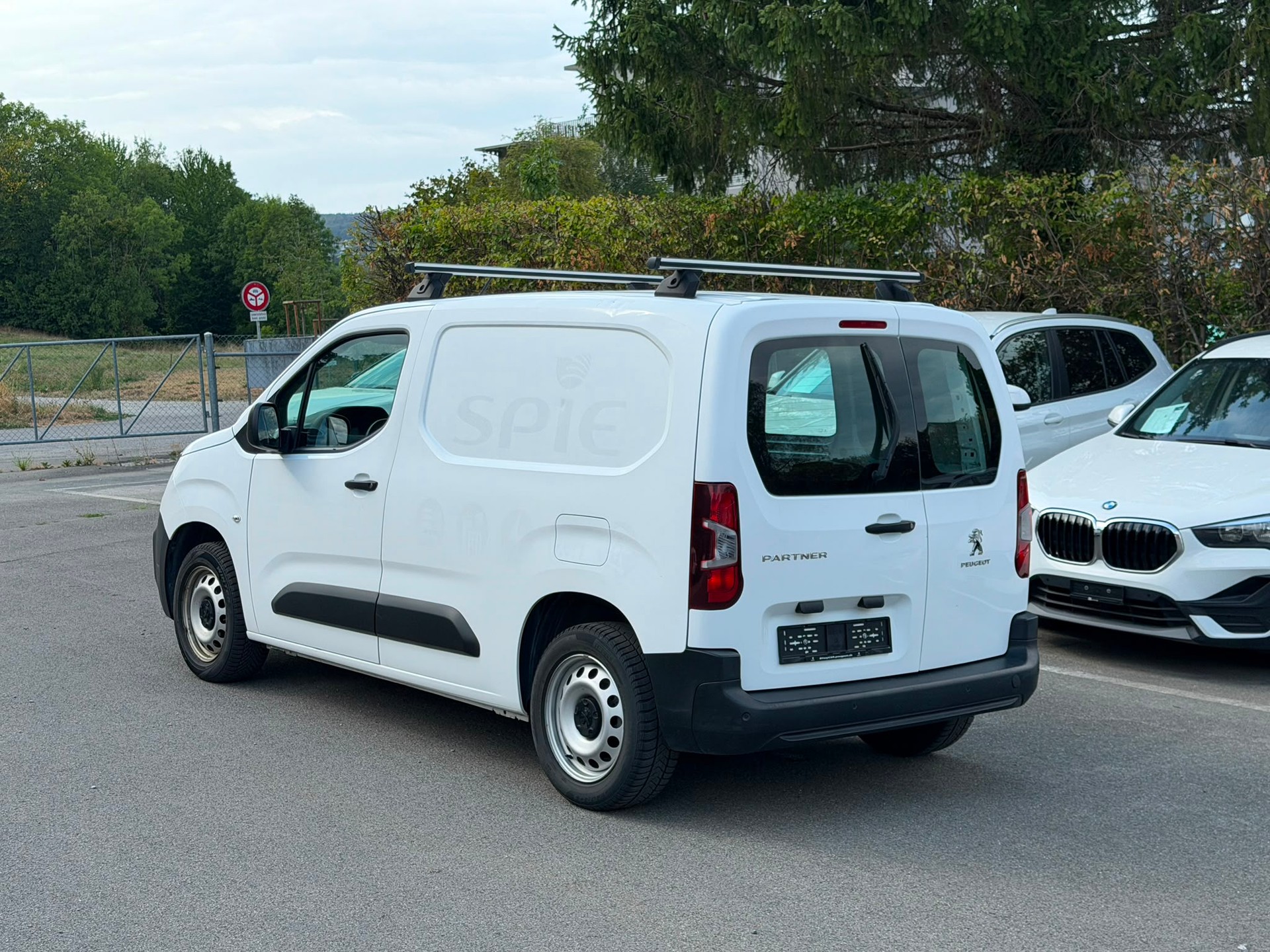 PEUGEOT Partner 1.2 Pure Tech s/s Premium EAT8 650kg-image-4