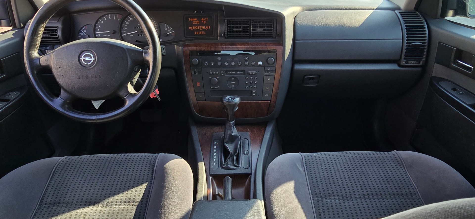 OPEL Omega 2.5i V6 Comfort-image-6