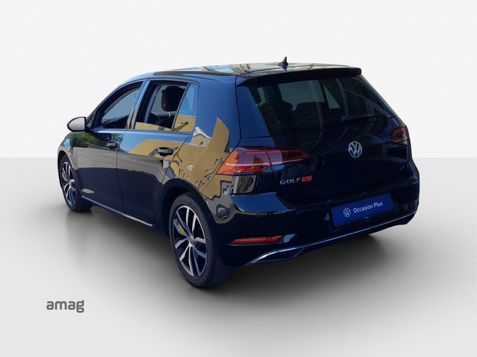 VW Golf 1.0 TSI Swiss Line Plus-showroom-element-2
