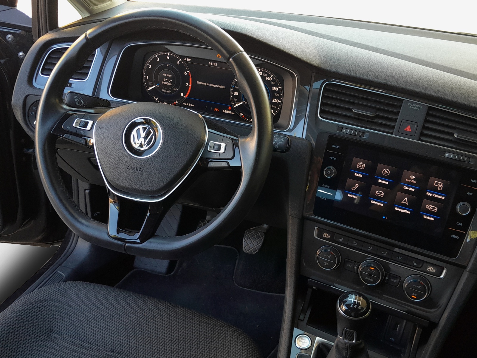 VW Golf 1.0 TSI Swiss Line Plus-image-8