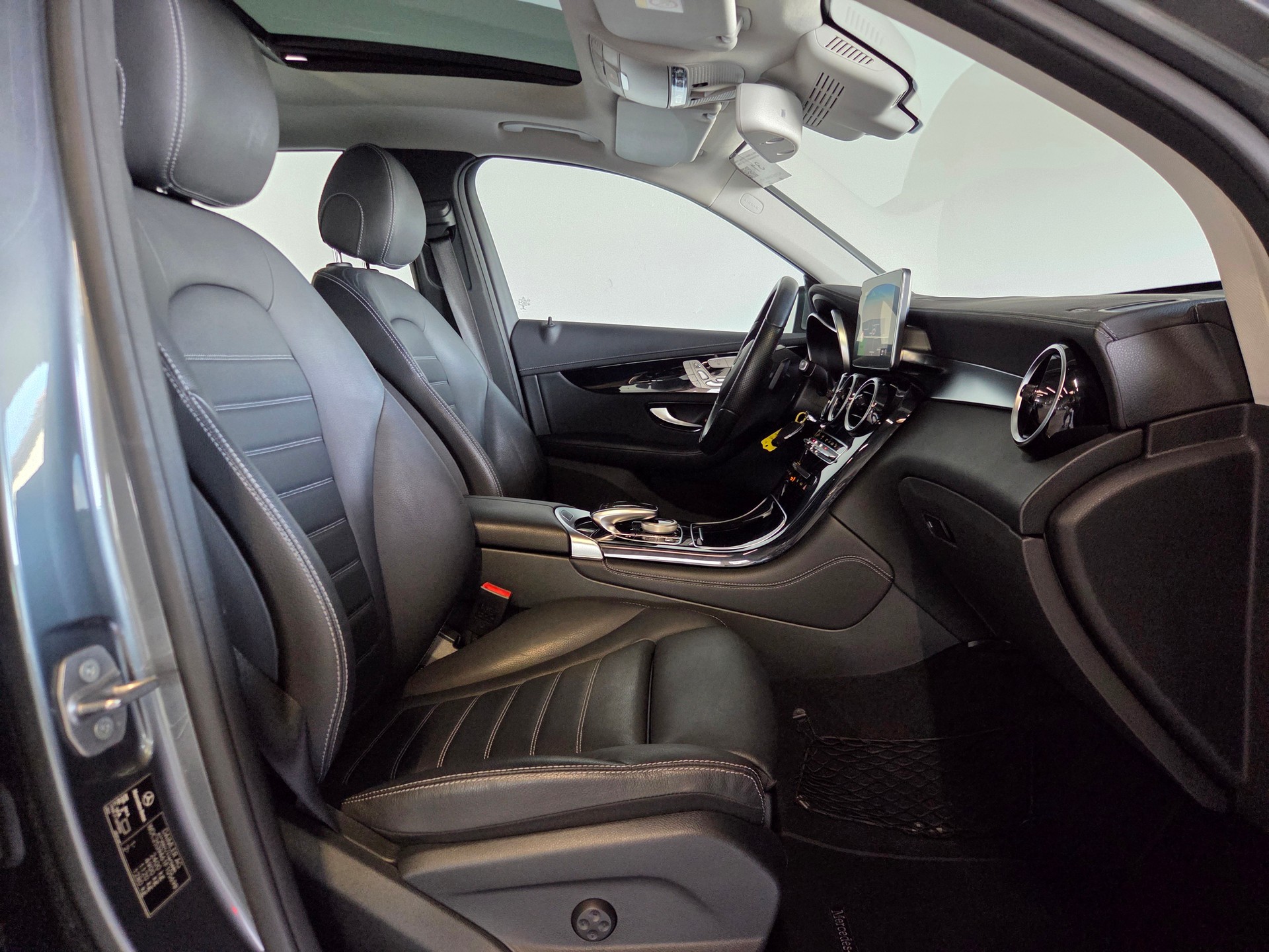 MERCEDES-BENZ GLC 250 Exclusive 4m-image-15