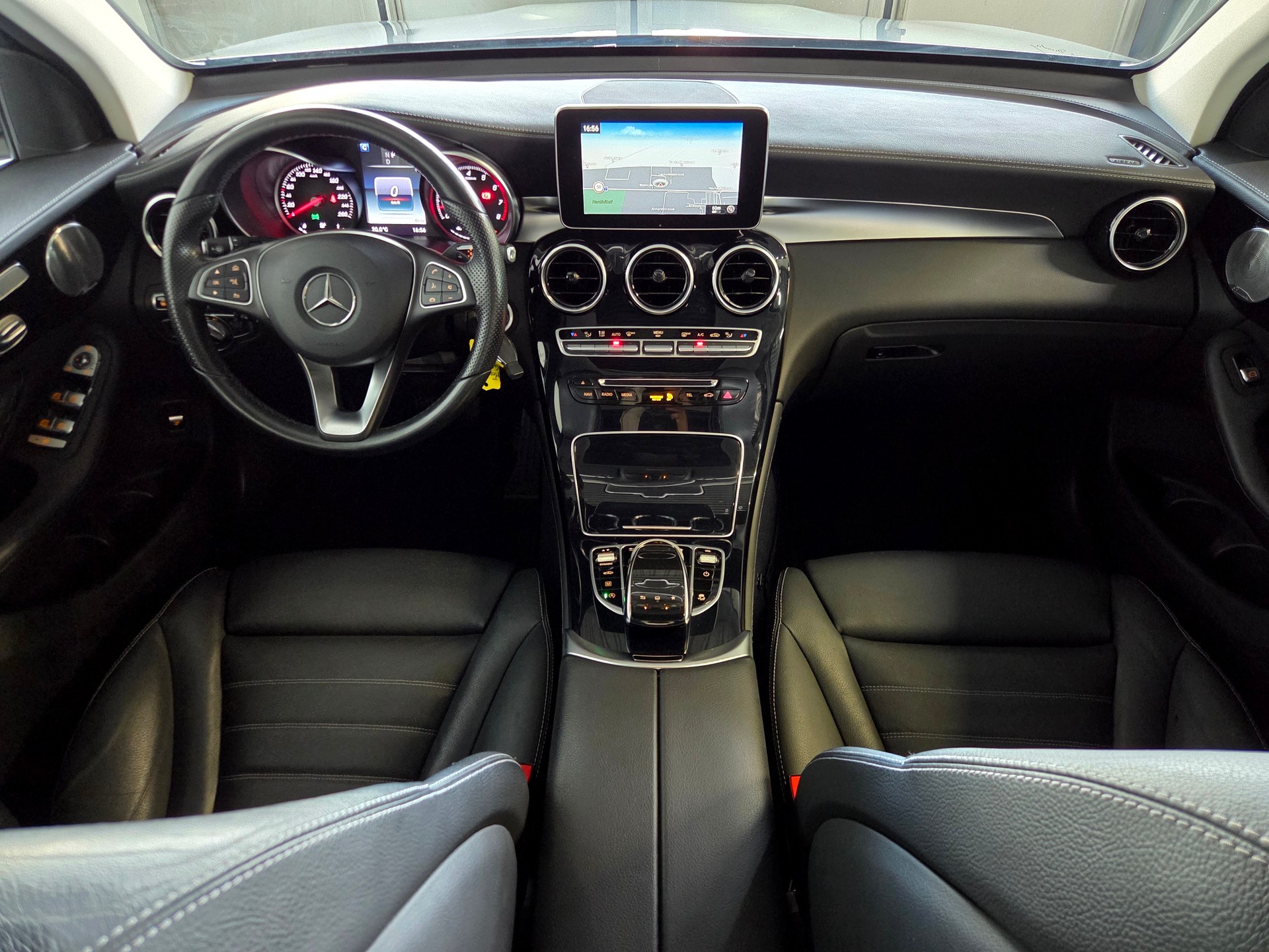 MERCEDES-BENZ GLC 250 Exclusive 4m-image-16