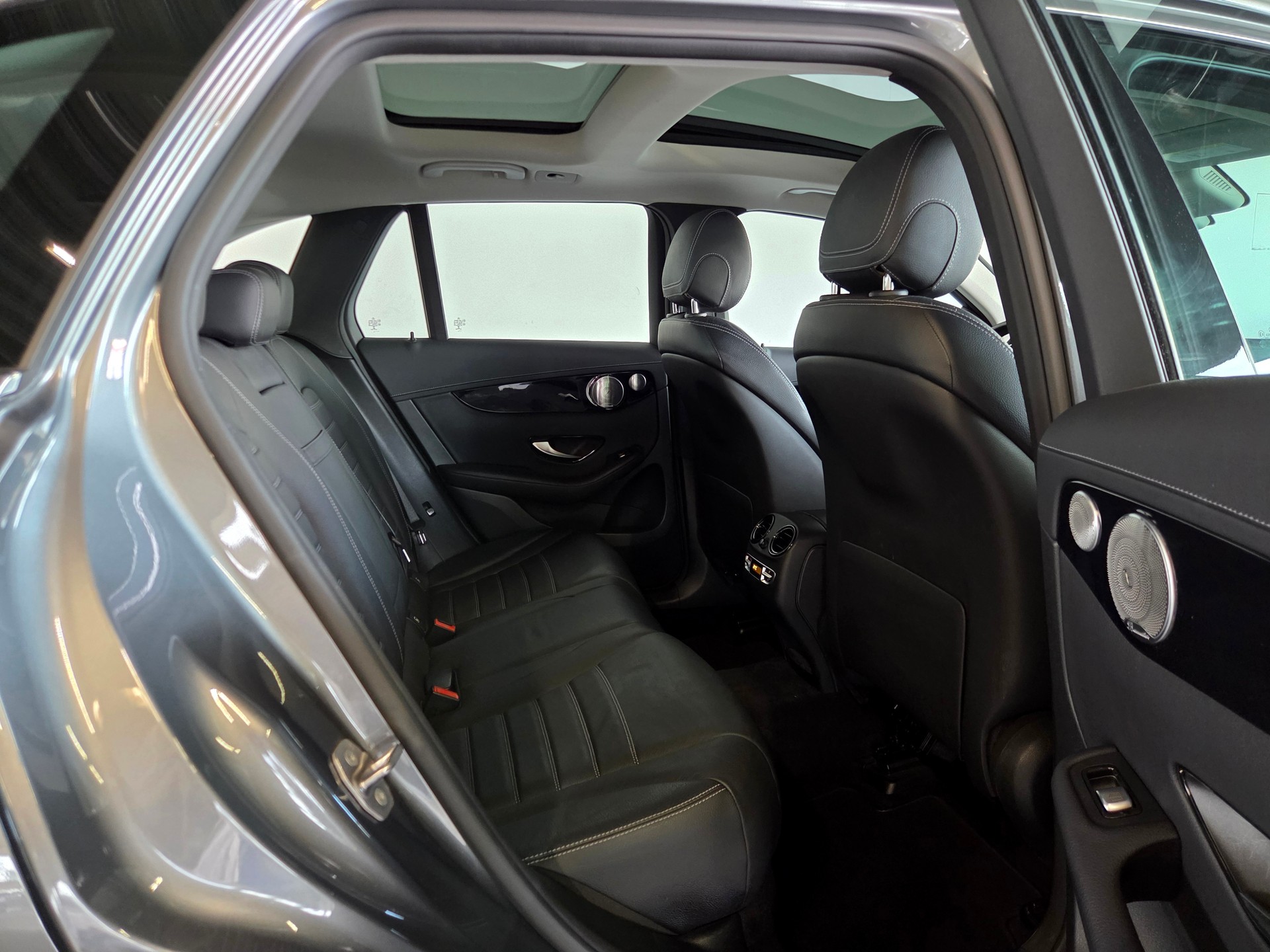 MERCEDES-BENZ GLC 250 Exclusive 4m-image-19