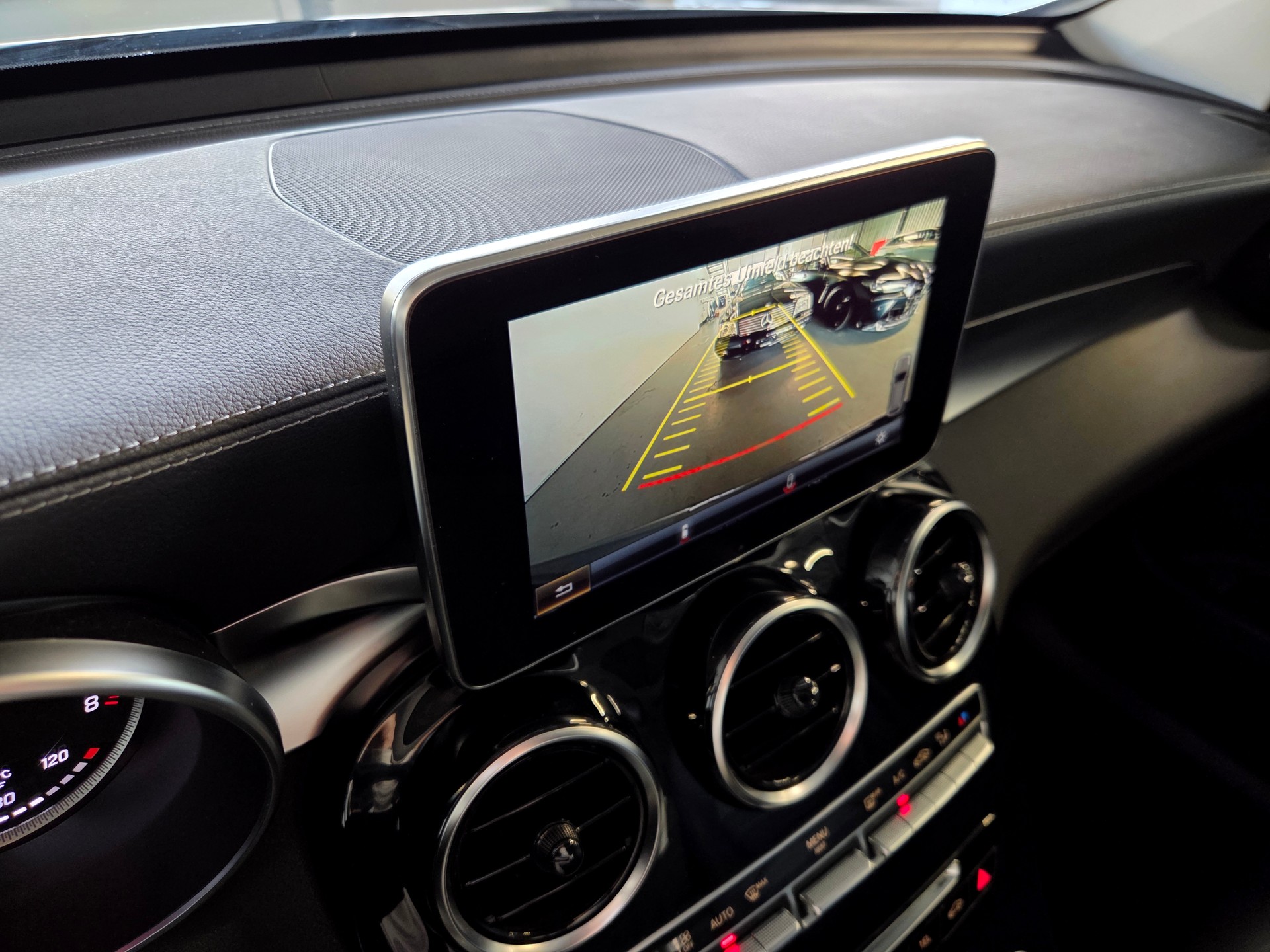 MERCEDES-BENZ GLC 250 Exclusive 4m-image-22