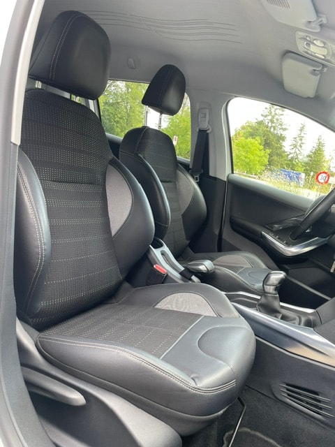 PEUGEOT 2008 1.6 VTI Allure-image-26