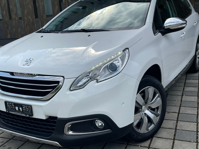 PEUGEOT 2008 1.6 VTI Allure-image-3