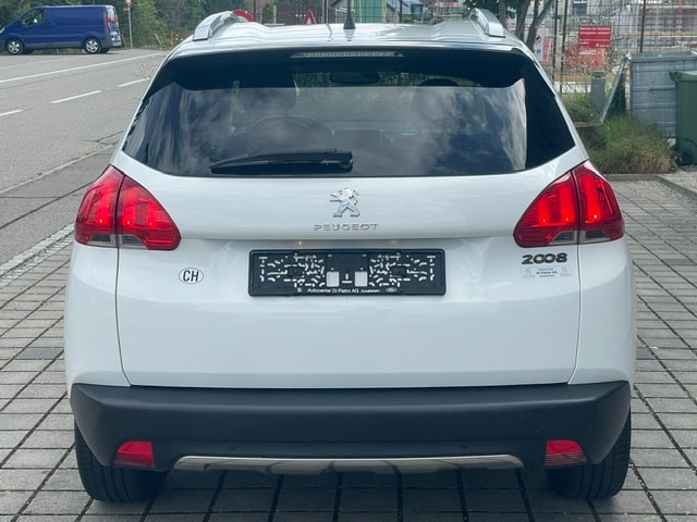 PEUGEOT 2008 1.6 VTI Allure-image-9