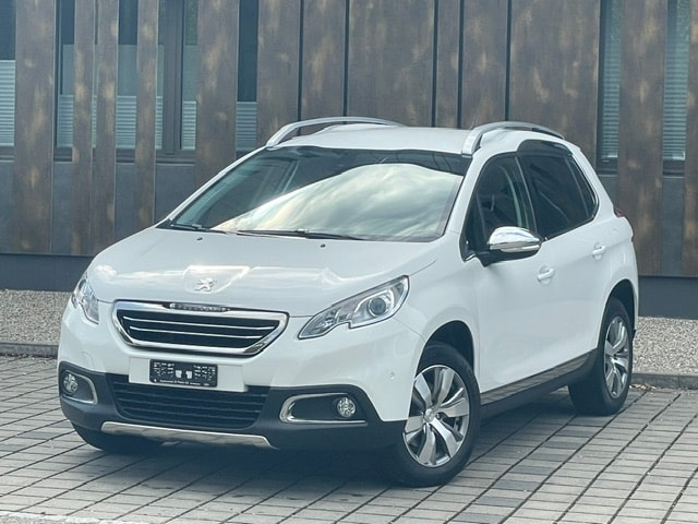 PEUGEOT 2008 1.6 VTI Allure-image-1