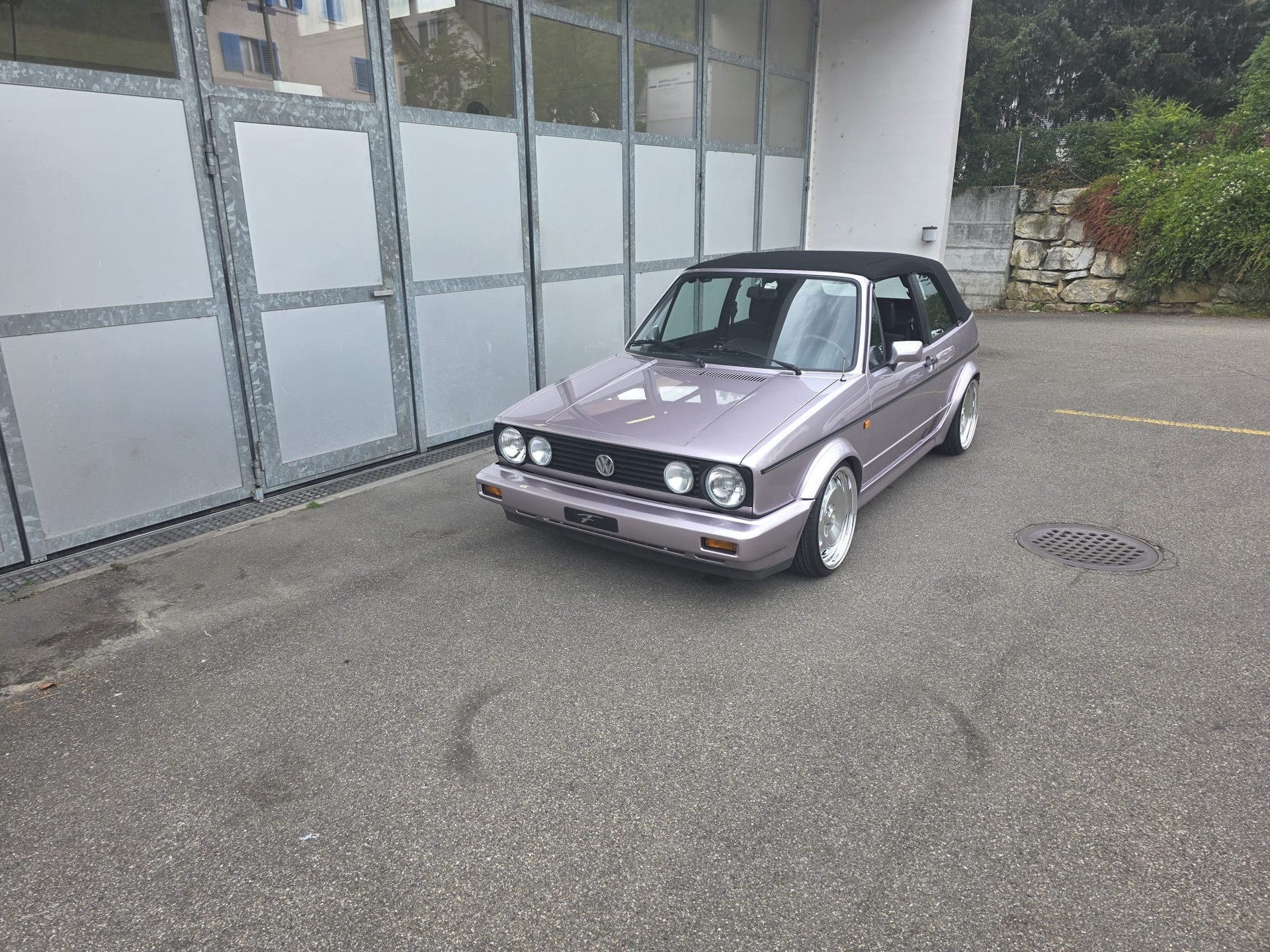 VW Golf Cabriolet 1800 Fashion-Line/Young-Line-image-1