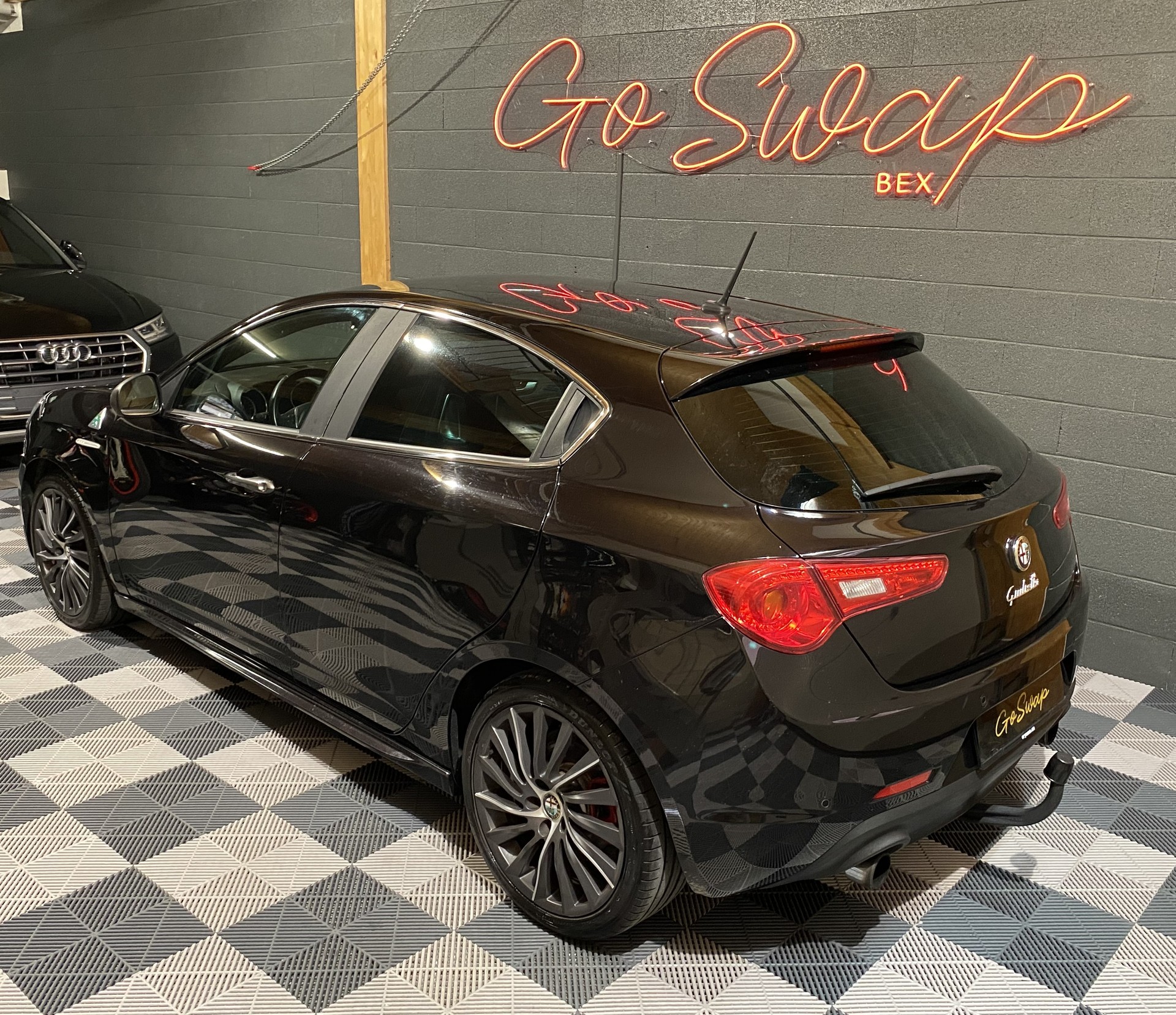 ALFA ROMEO Giulietta 1750 TBi Quadrifoglio Verde TCT-image-14