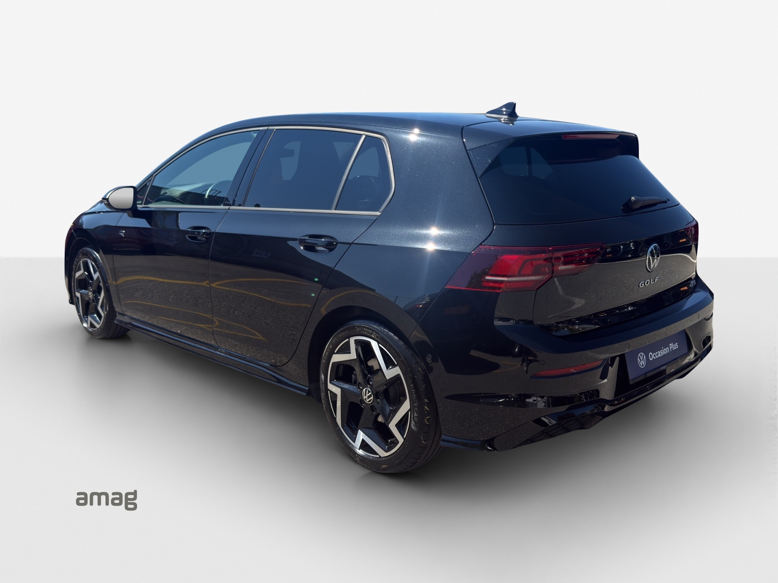 VW Golf 1.5 e TSI mHEV R-Line DSG-image-2